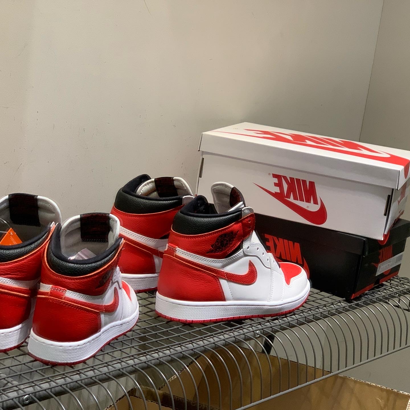 Jordan 1 Retro High OG Heritage, (GS) Jordan 1 Retro High OG Heritage 착용 스타일 - 3