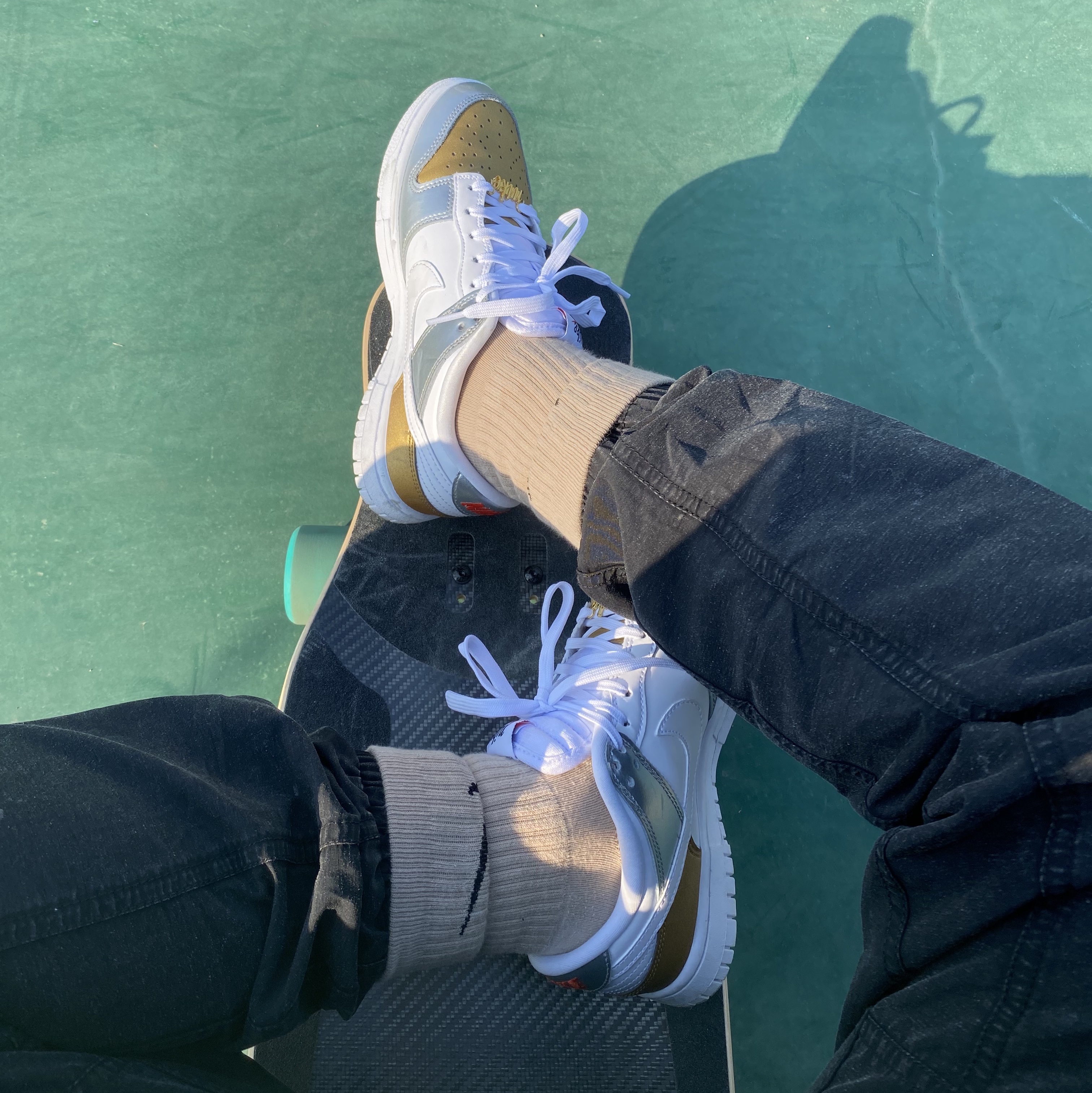 (W) Nike Dunk Low SE Heirloom 착용 스타일 - 1