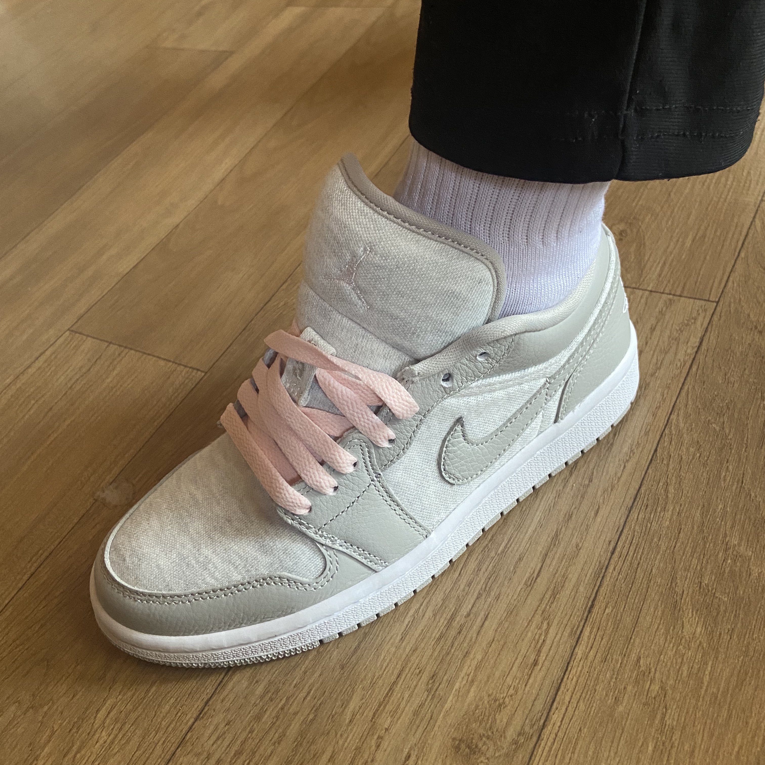 (W) Jordan 1 Low SE Light Iron Ore Atmosphere 착용 스타일