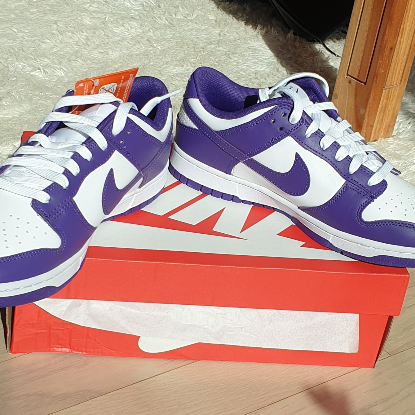 Nike Dunk Low Retro Championship Court Purple 착용 스타일 - 3