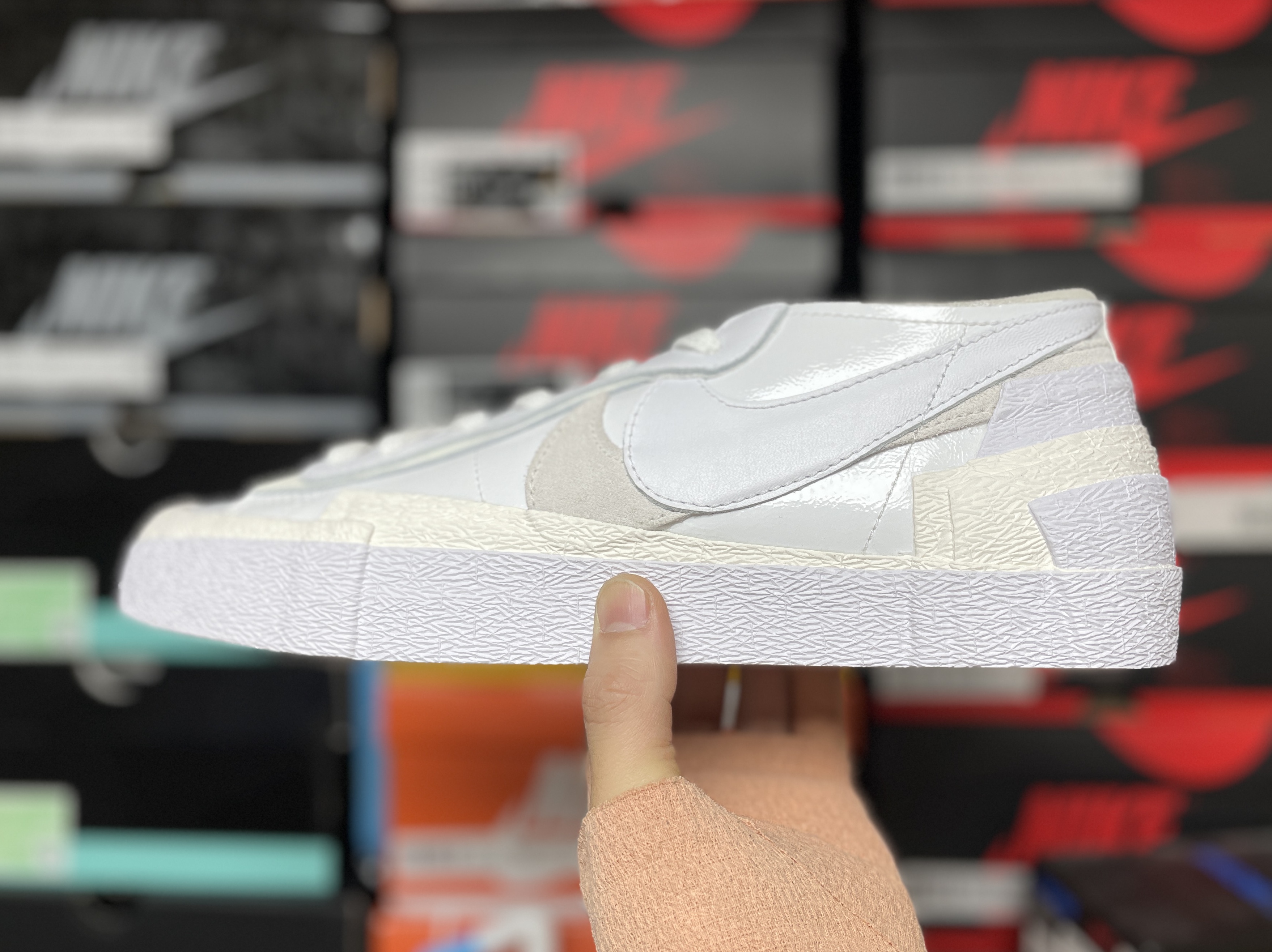 Nike x Sacai Blazer Low White Patent Leather 착용 스타일