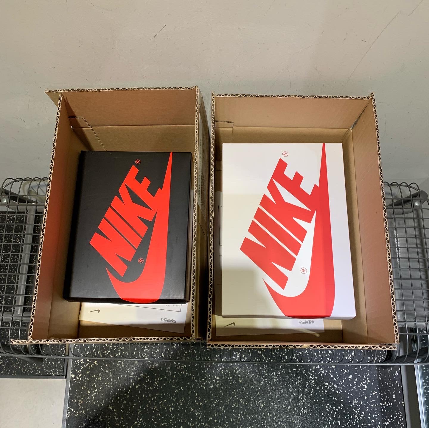 Jordan 1 Retro High OG Heritage, (GS) Jordan 1 Retro High OG Heritage 착용 스타일 - 4