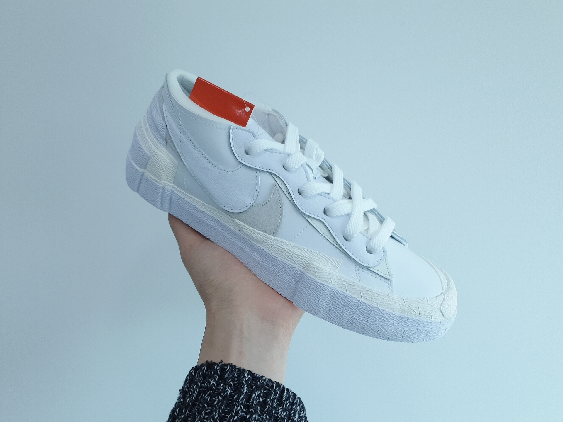 Nike x Sacai Blazer Low White Patent Leather 착용 스타일