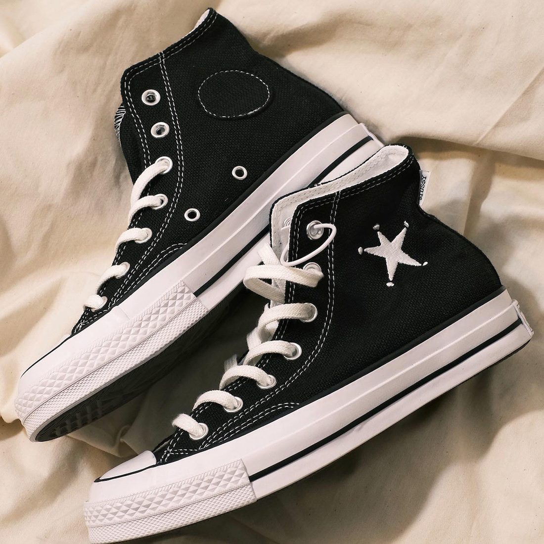 Converse x Stussy Chuck 70 High Black, Converse x Stussy One Star Ox Black 착용 스타일 - 2