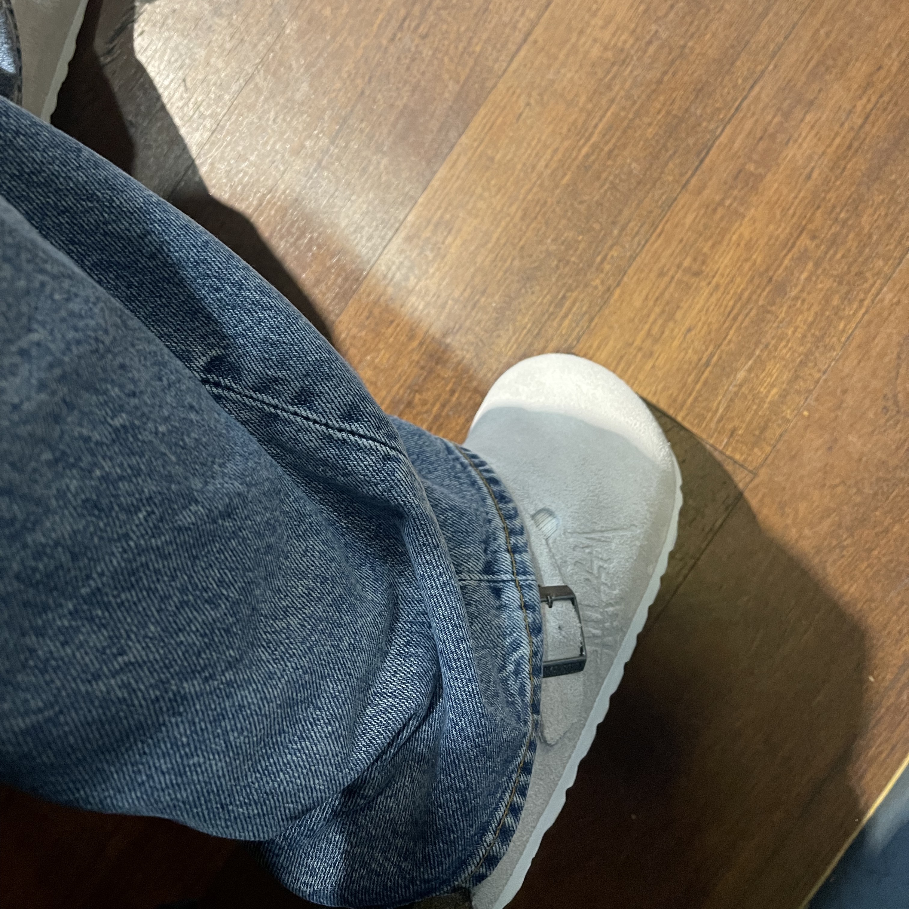 Birkenstock x Stussy Boston Clog Bone 착용 스타일