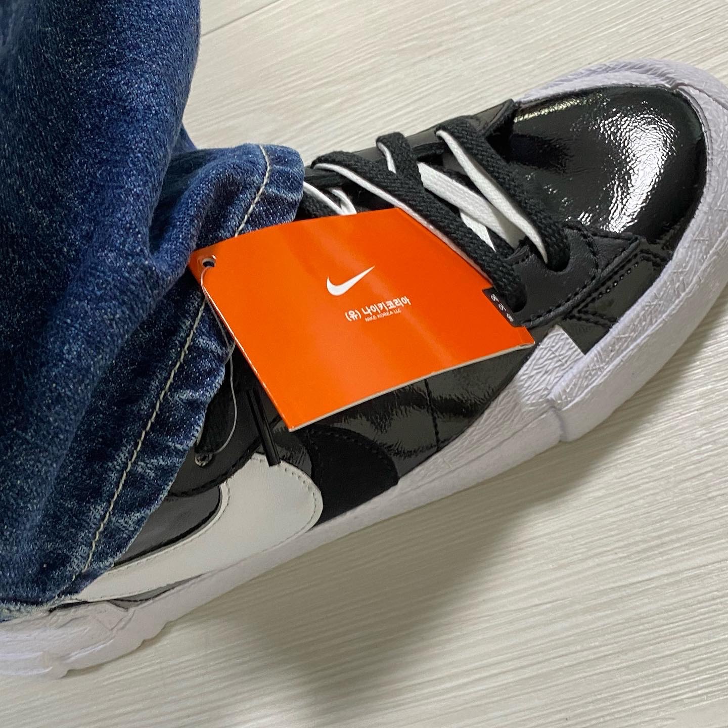 Nike x Sacai Blazer Low Black Patent Leather 착용 스타일