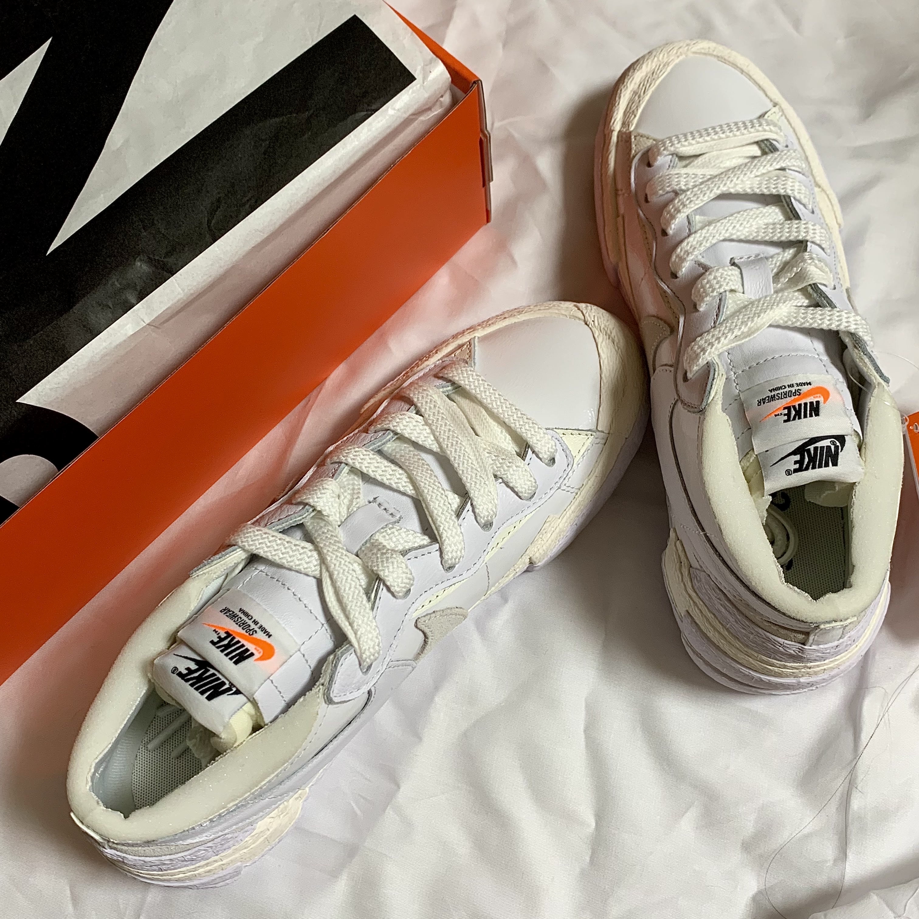 Nike x Sacai Blazer Low White Patent Leather 착용 스타일