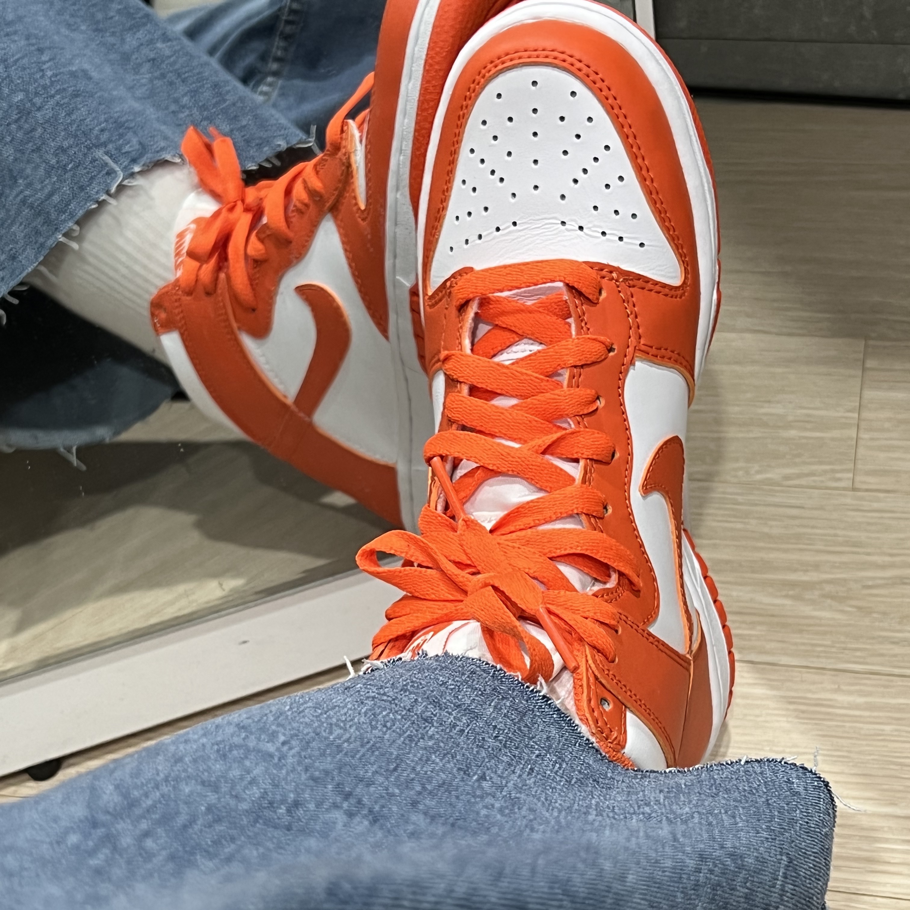 (GS) Nike Dunk High Orange Blaze 착용 스타일