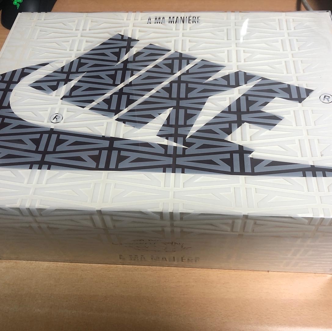 Jordan 1 x A Ma Maniere Retro High OG SP Sail and Burgundy 착용 스타일 - 2
