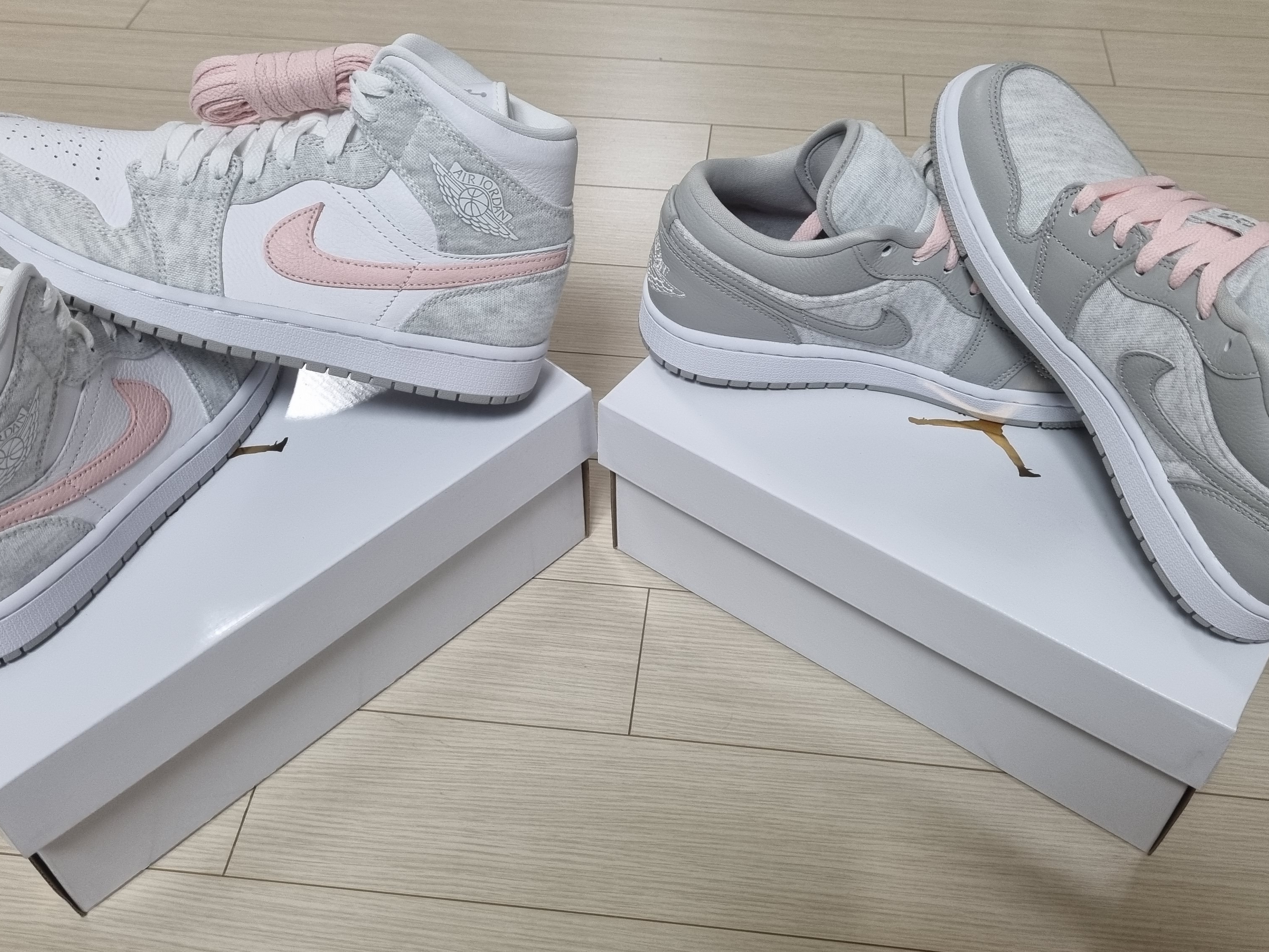 (W) Jordan 1 Mid SE Light Iron Ore, (W) Jordan 1 Low SE Light Iron Ore Atmosphere 착용 스타일 - 1