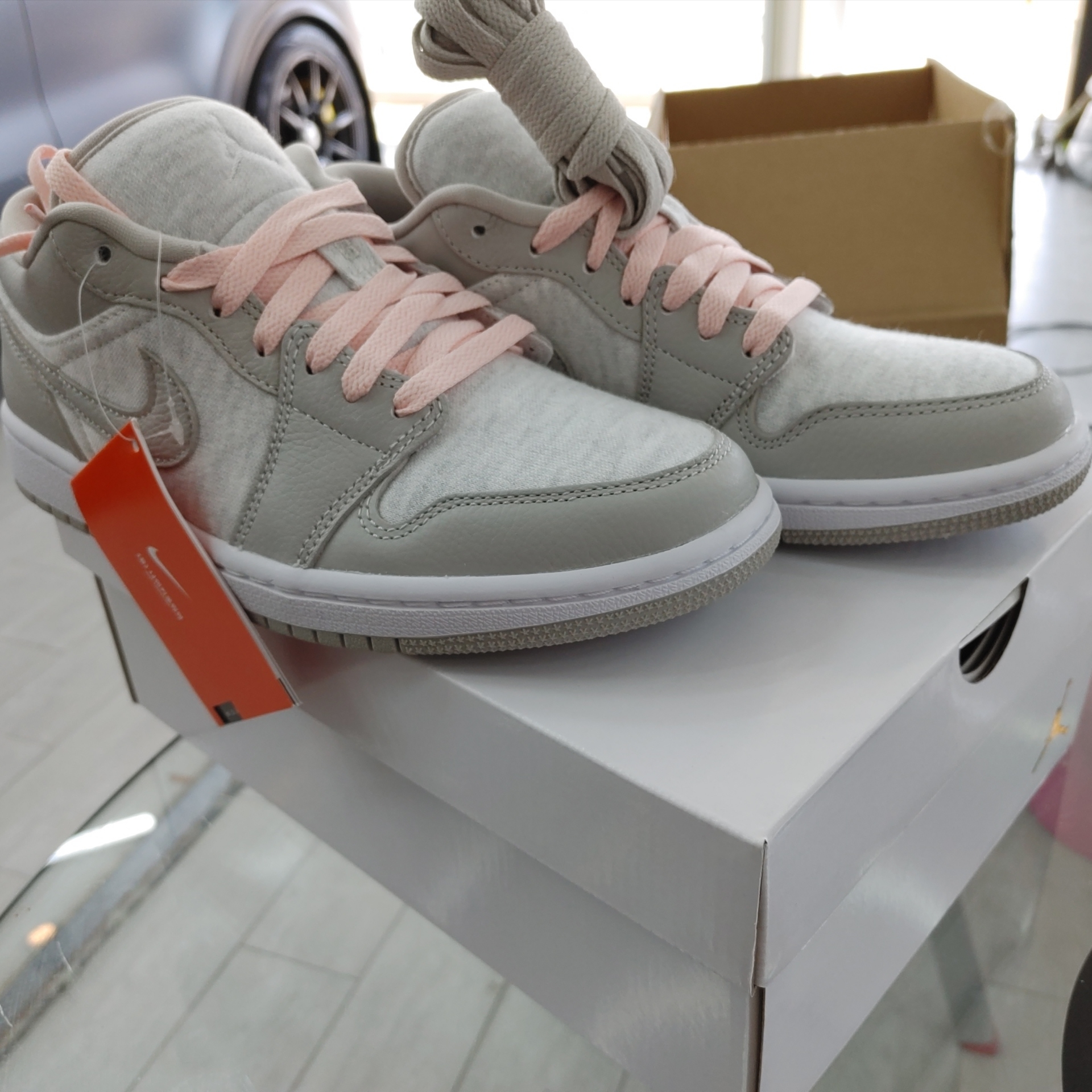 (W) Jordan 1 Low SE Light Iron Ore Atmosphere 착용 스타일 - 3