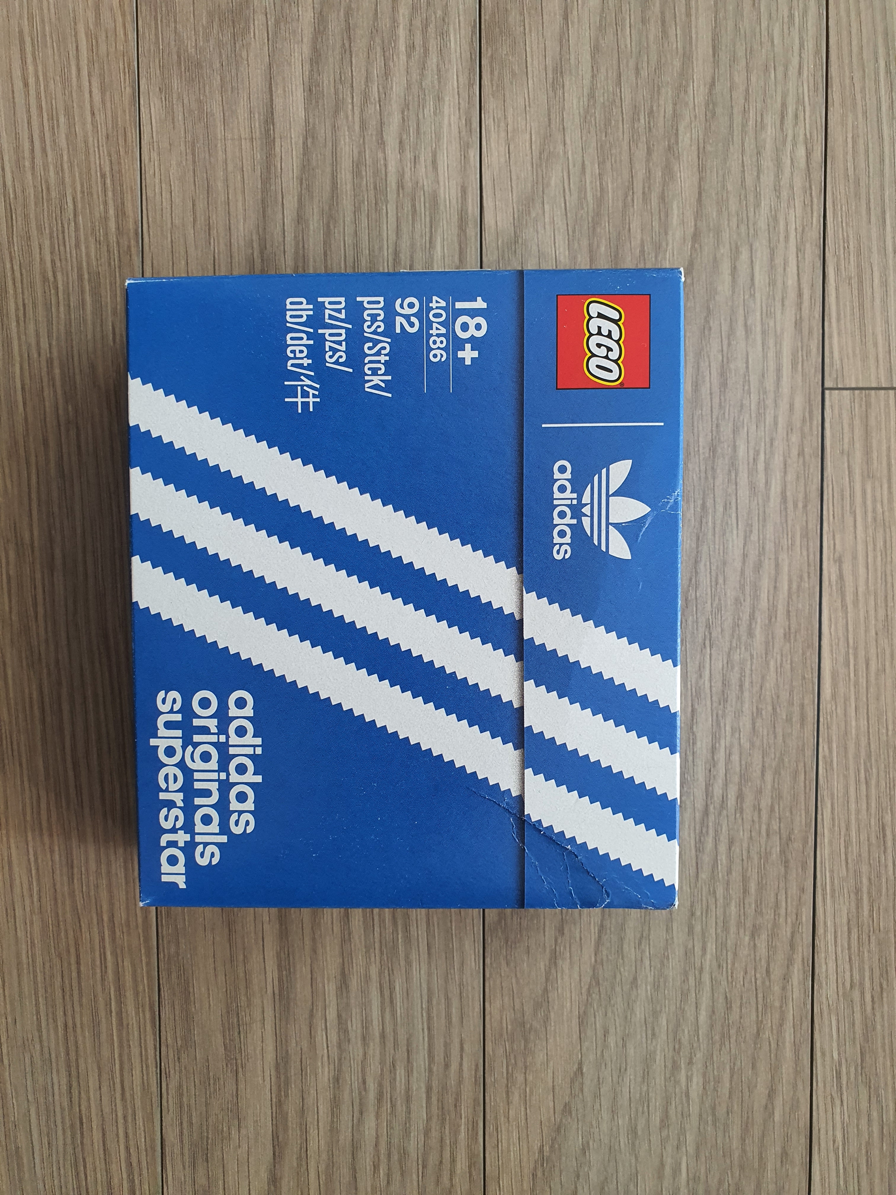 Lego Adidas Originals Superstar Black White 착용 스타일 - 1