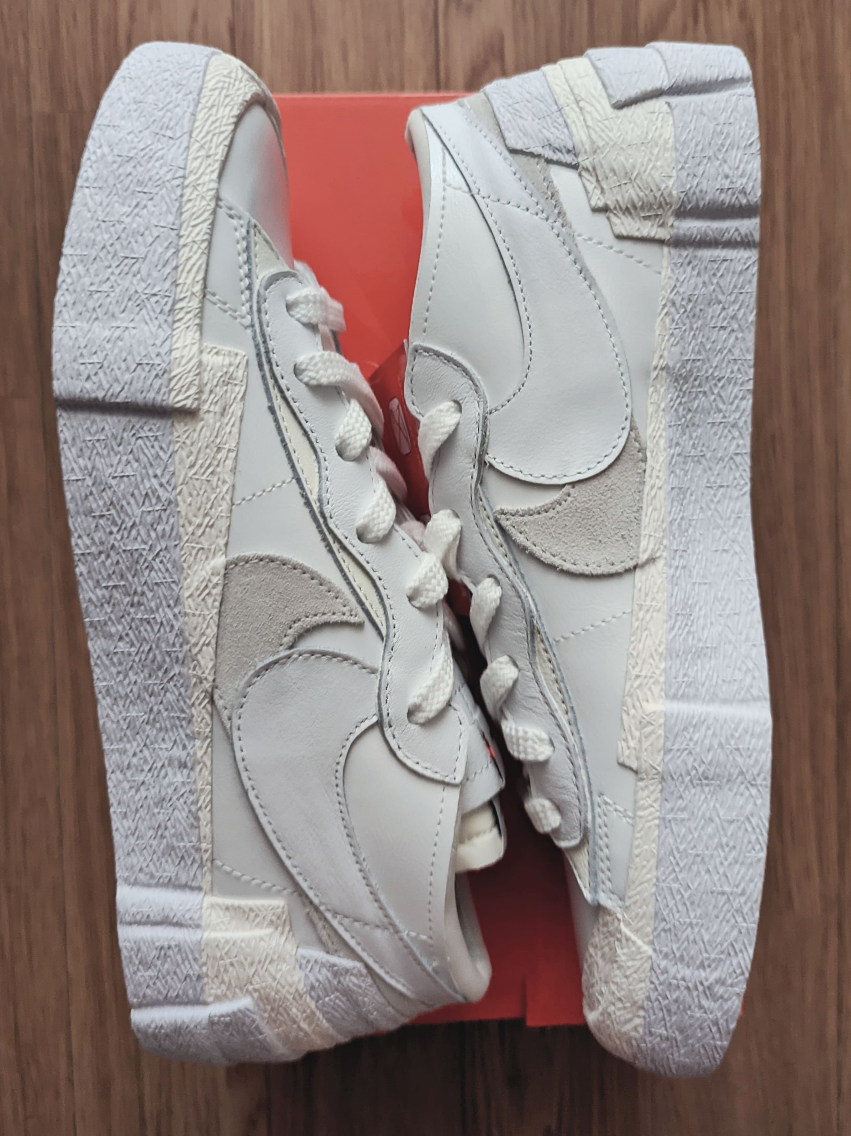 Nike x Sacai Blazer Low White Patent Leather 착용 스타일