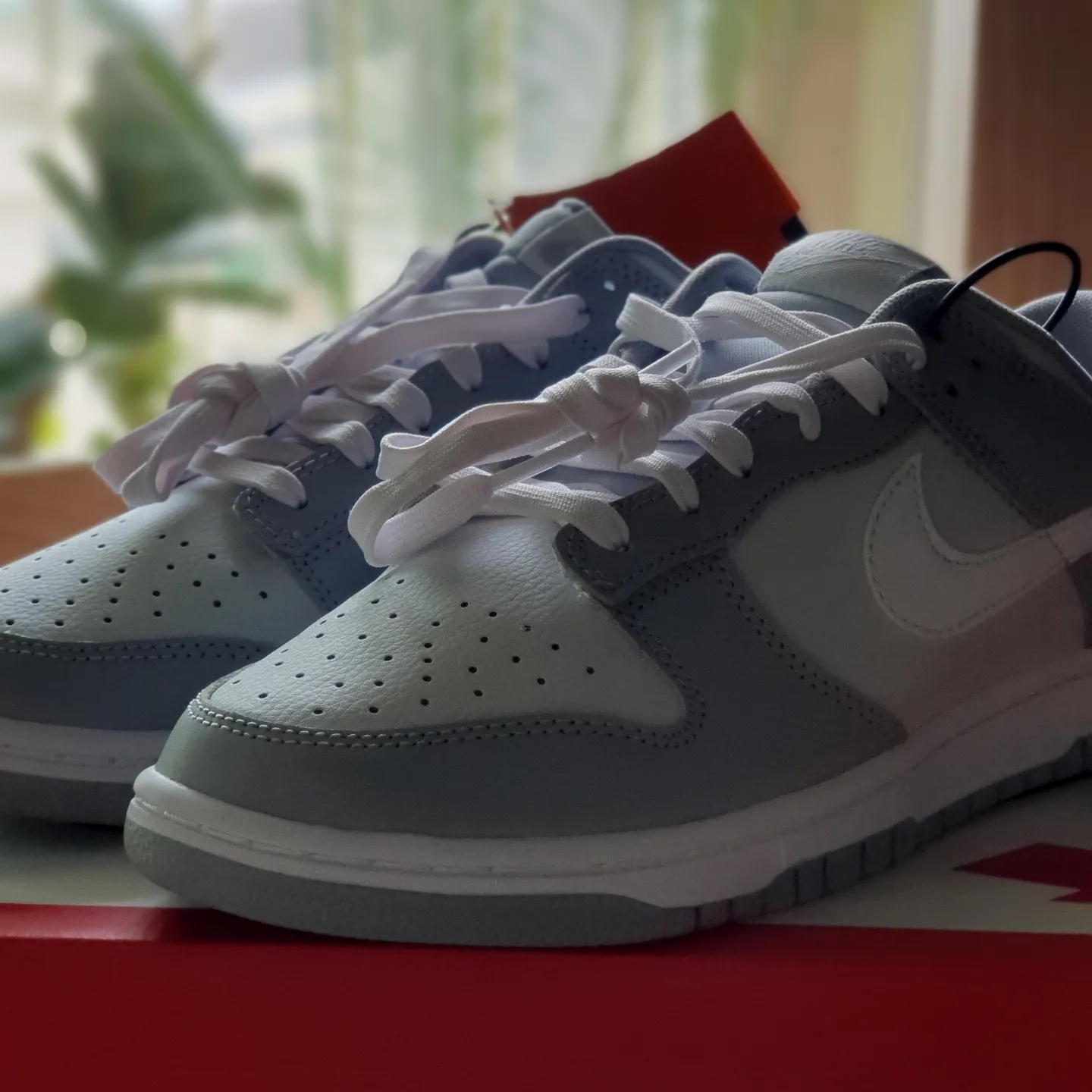 Nike Dunk Low Retro Wolf Grey 착용 스타일 - 1