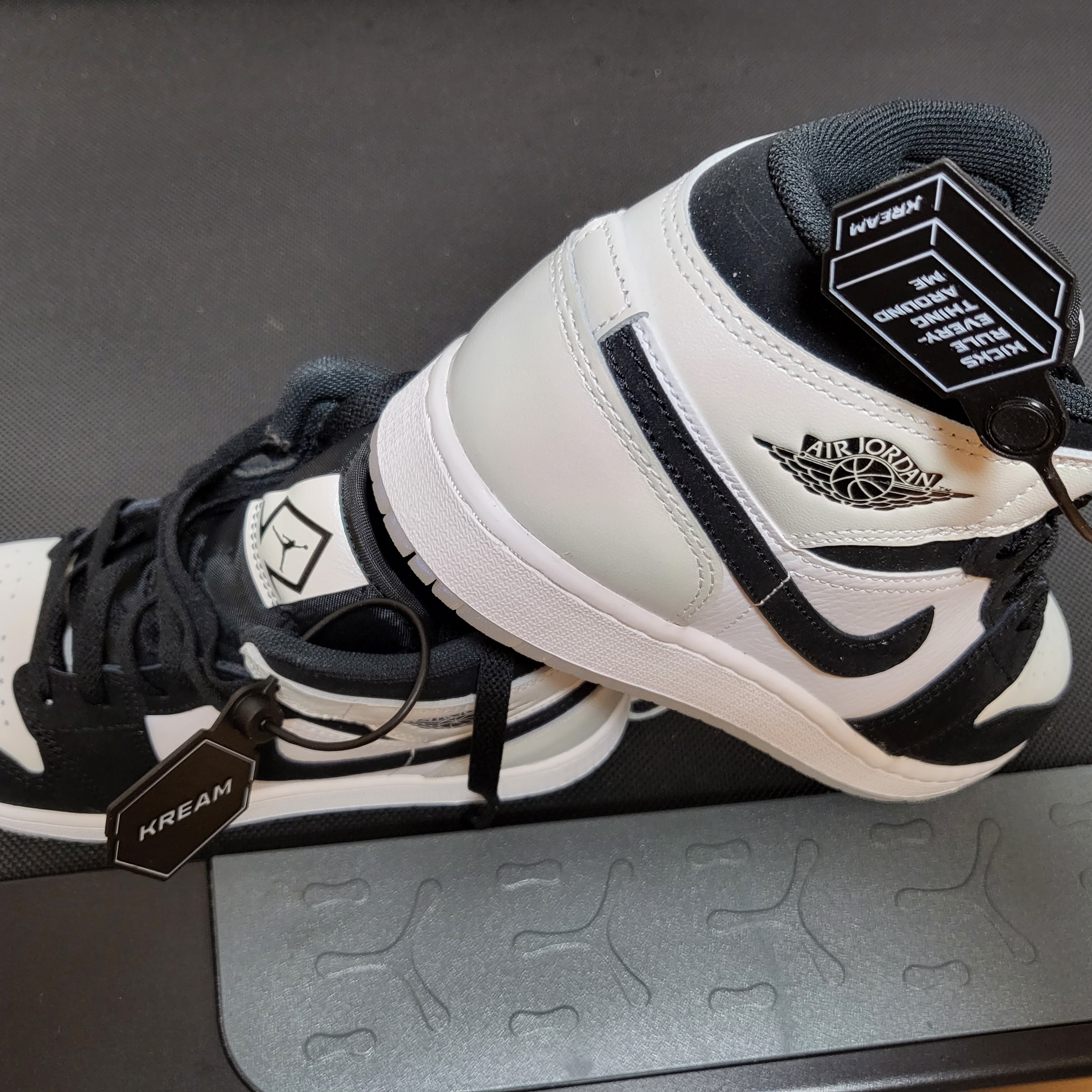 Jordan 1 Mid SE Diamond, (GS) Jordan 1 Mid SE Diamond 착용 스타일 - 4