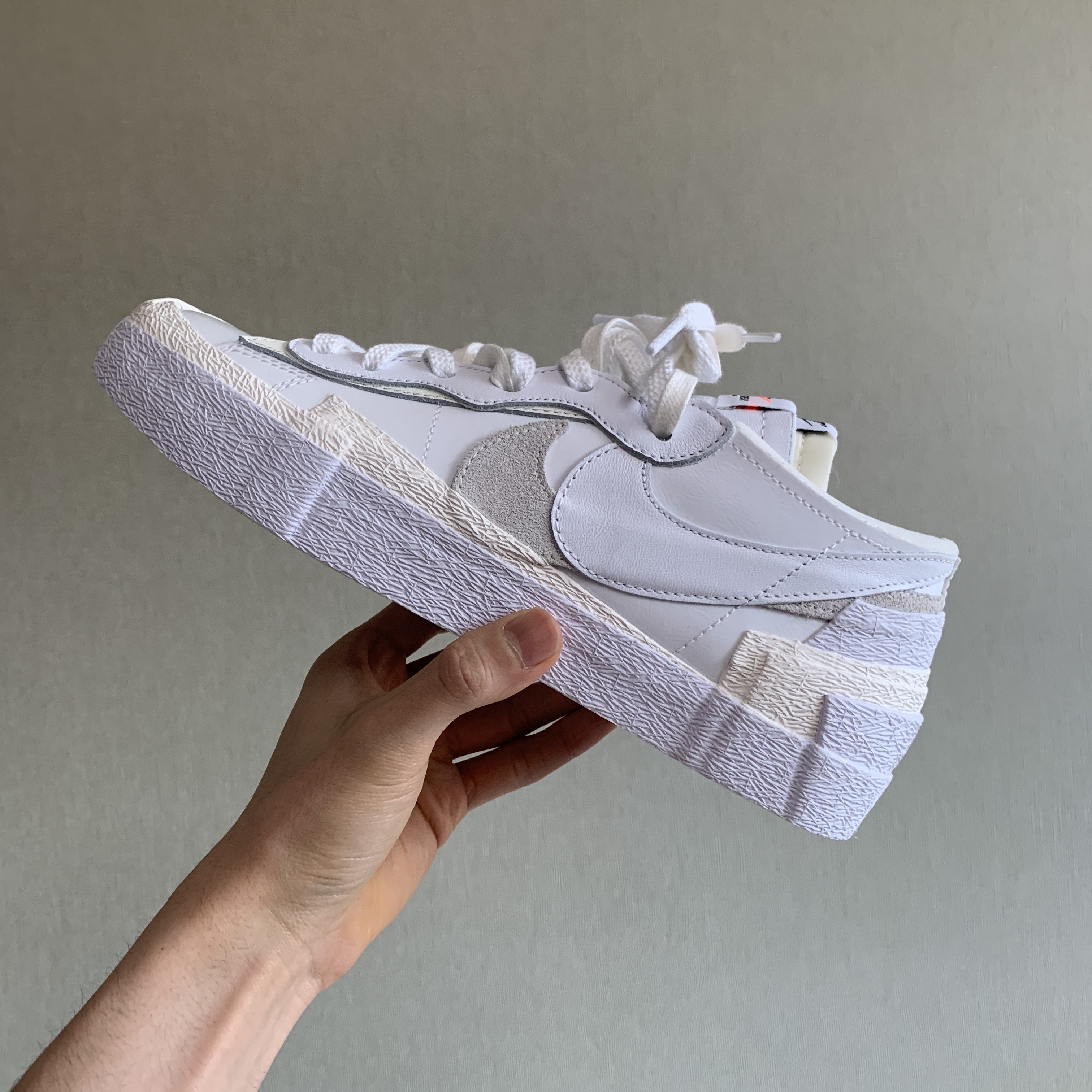 Nike x Sacai Blazer Low White Patent Leather 착용 스타일