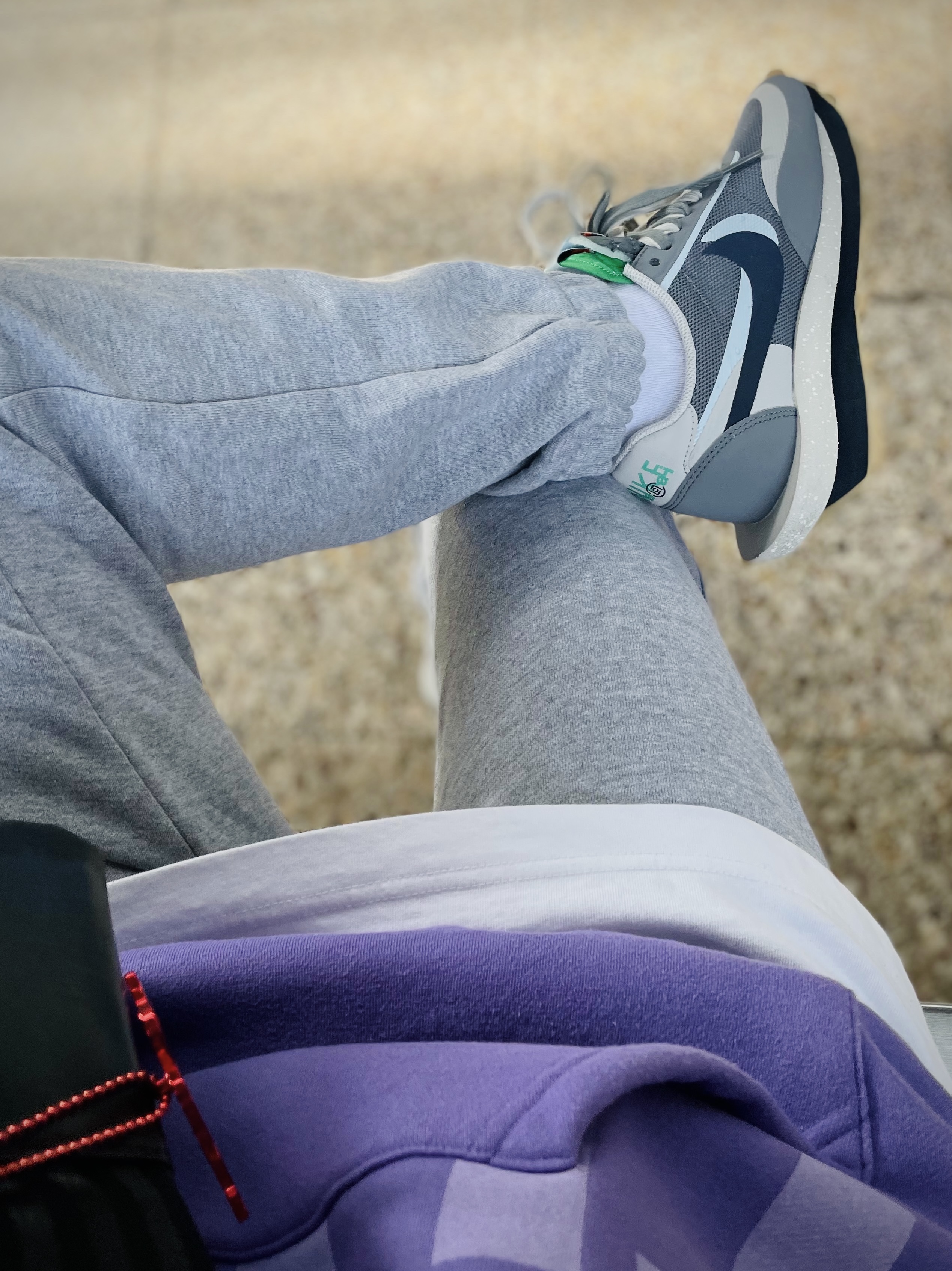 Nike x Sacai x Clot LDWaffle Cool Grey, IAB Studio x Thor Hoodie Purple 착용 스타일