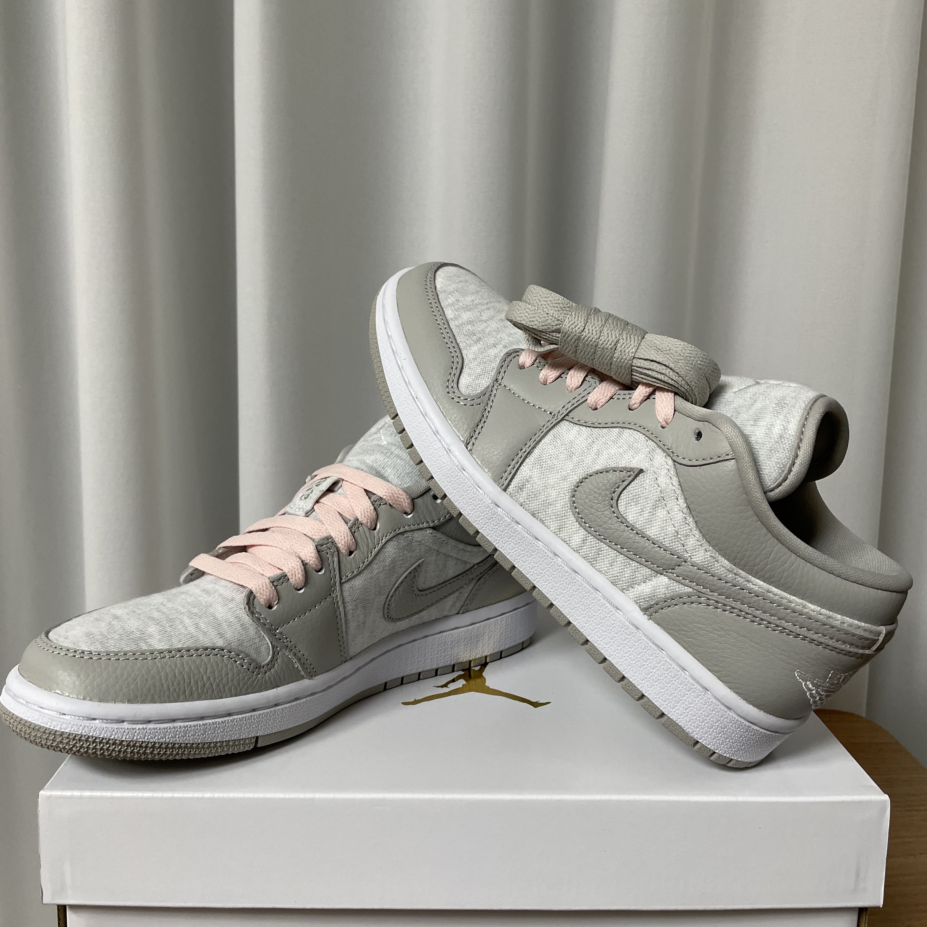 (W) Jordan 1 Low SE Light Iron Ore Atmosphere 착용 스타일