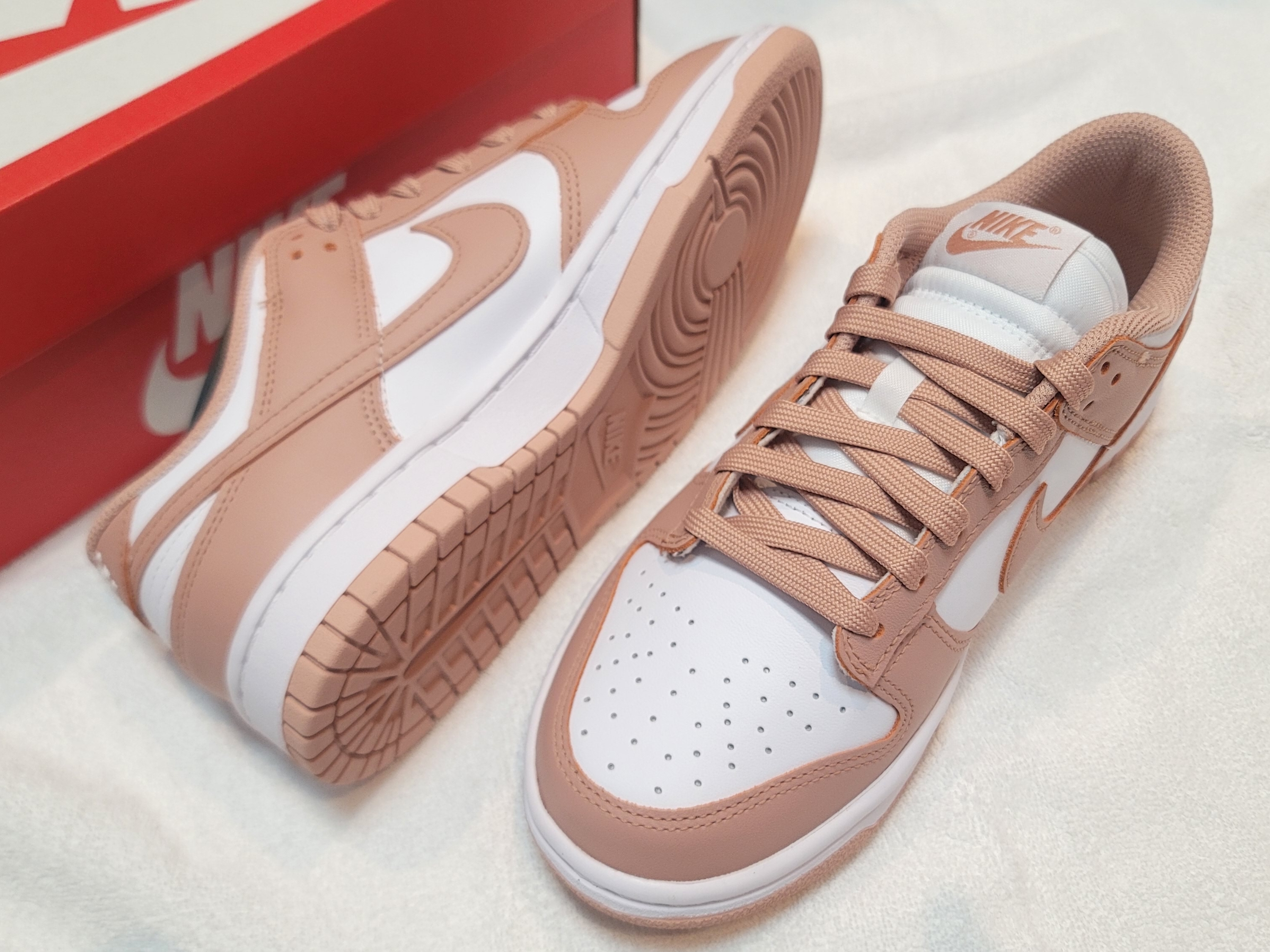(W) Nike Dunk Low Rose Whisper 착용 스타일 - 3