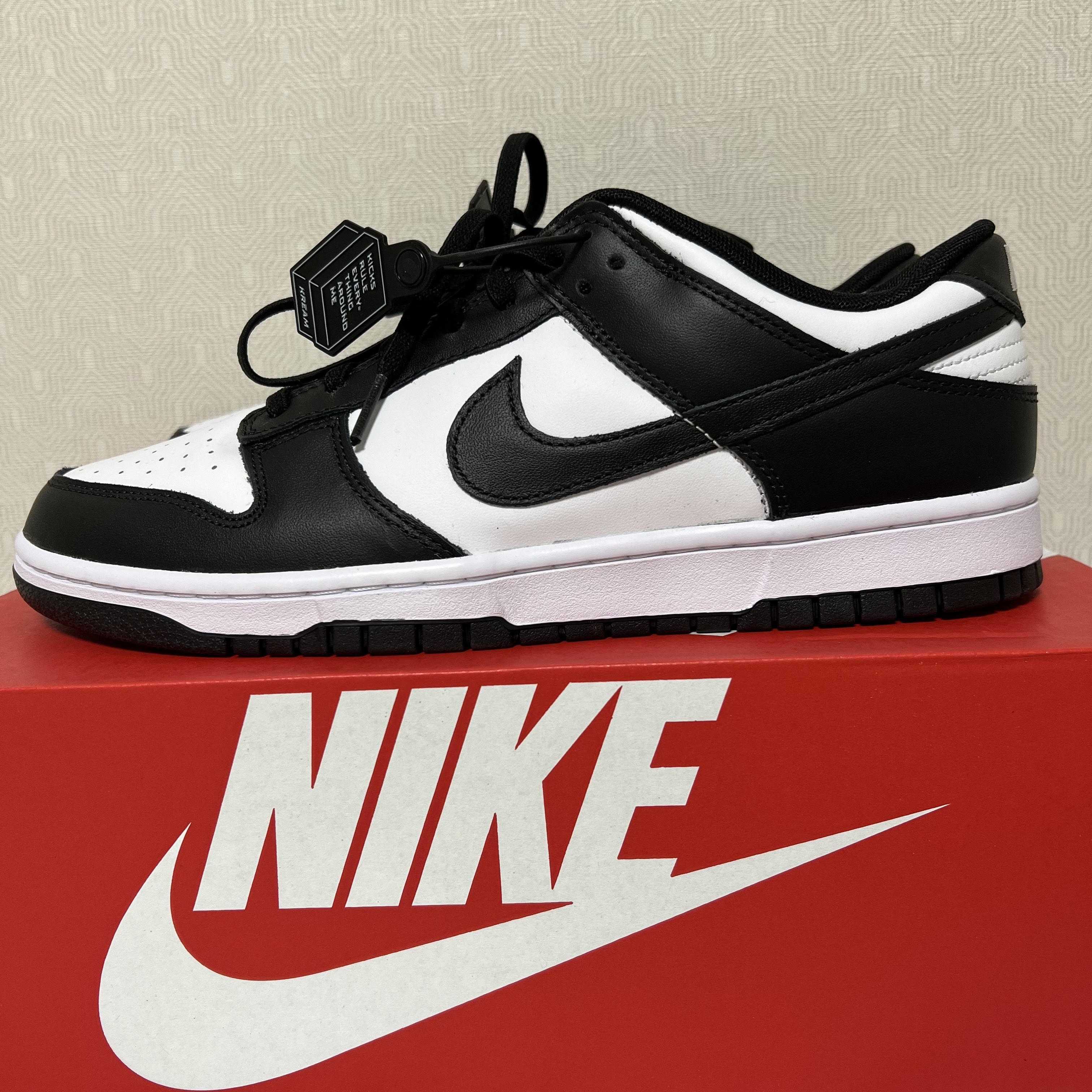 Nike Dunk Low Retro Black 착용 스타일 - 2