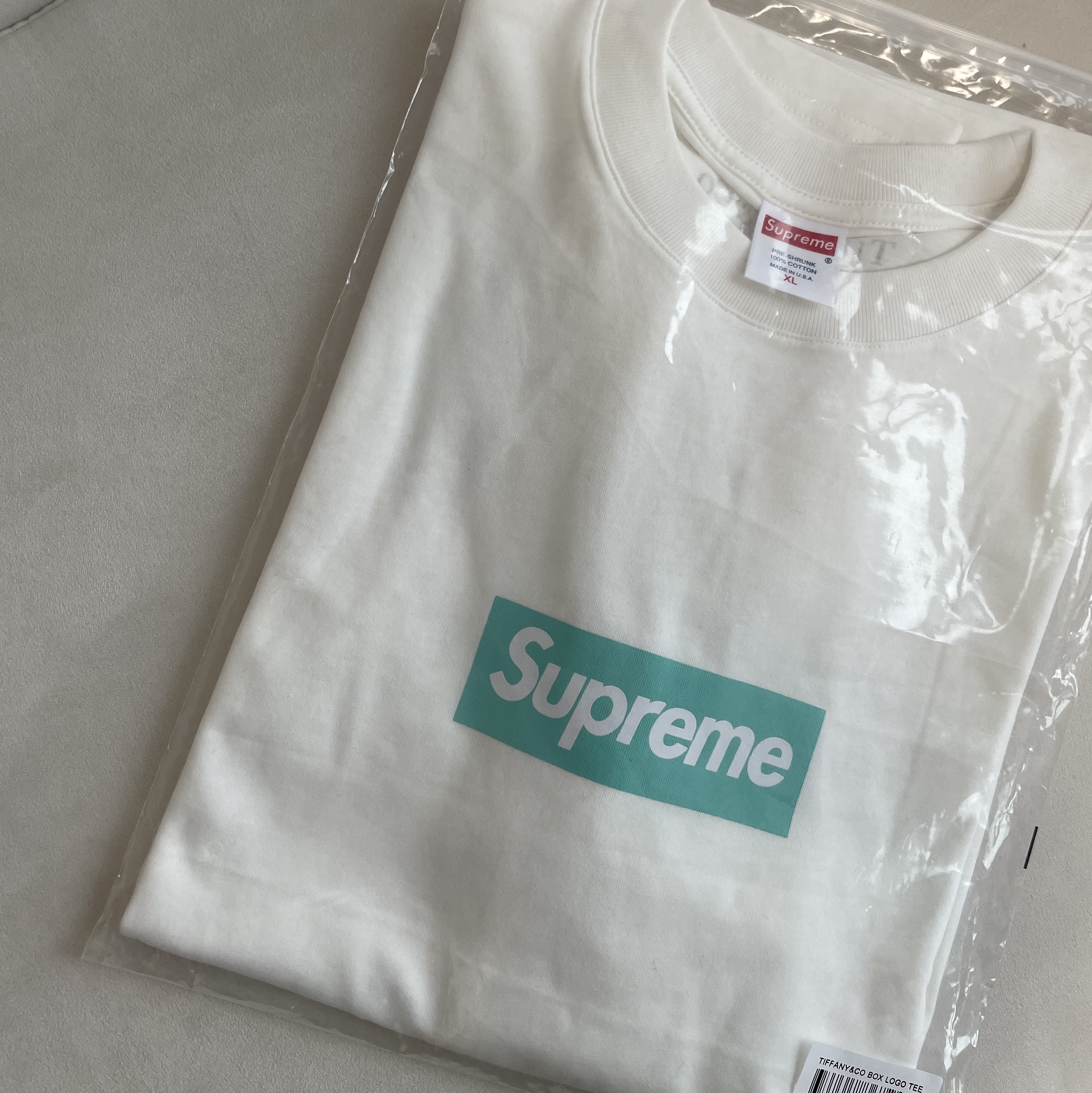 Supreme x Tiffany & Co. Box Logo T-Shirt White - 21FW 착용 스타일 - 1