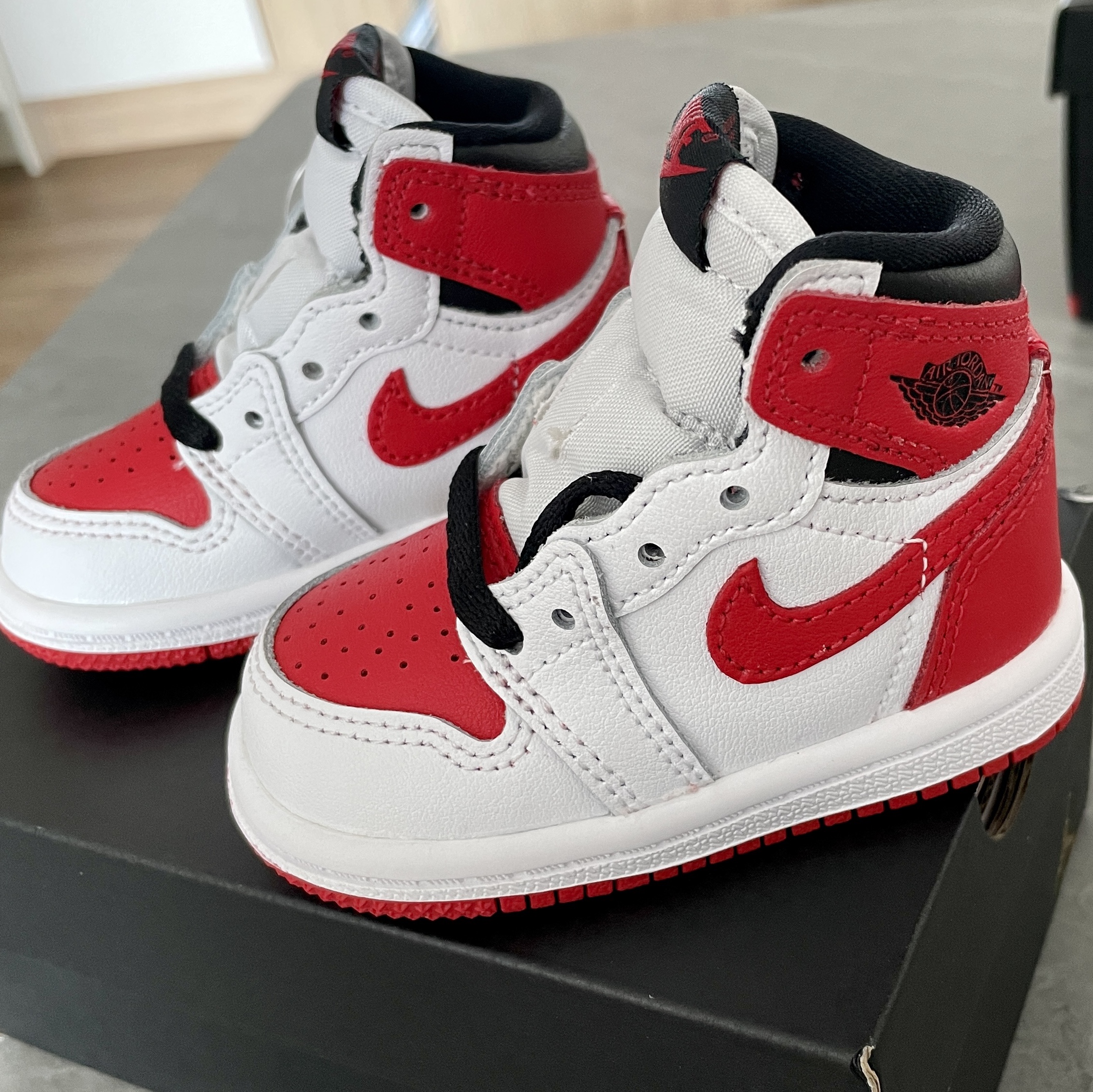 (TD) Jordan 1 Retro High OG Heritage 착용 스타일 - 2