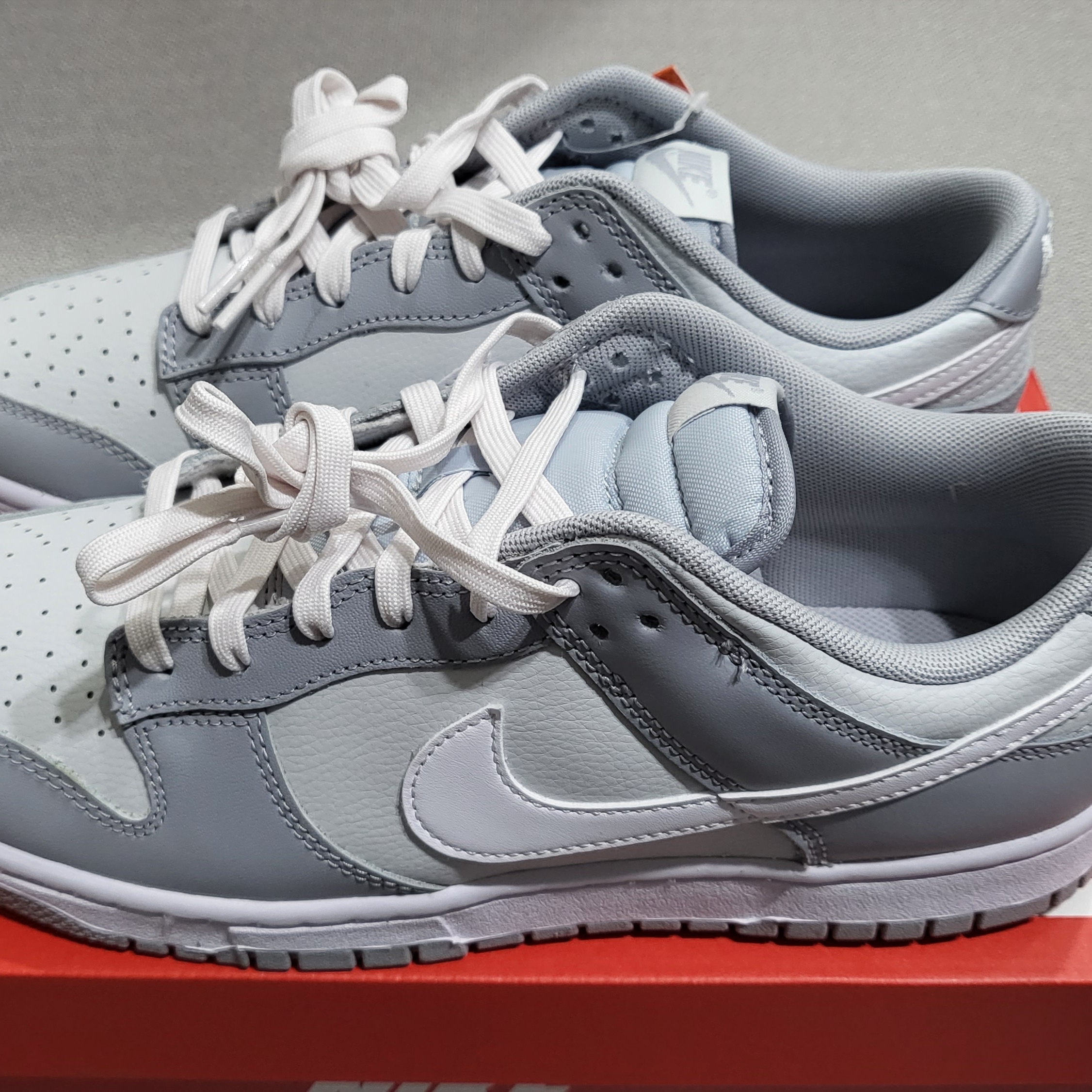 Nike Dunk Low Retro Wolf Grey 착용 스타일