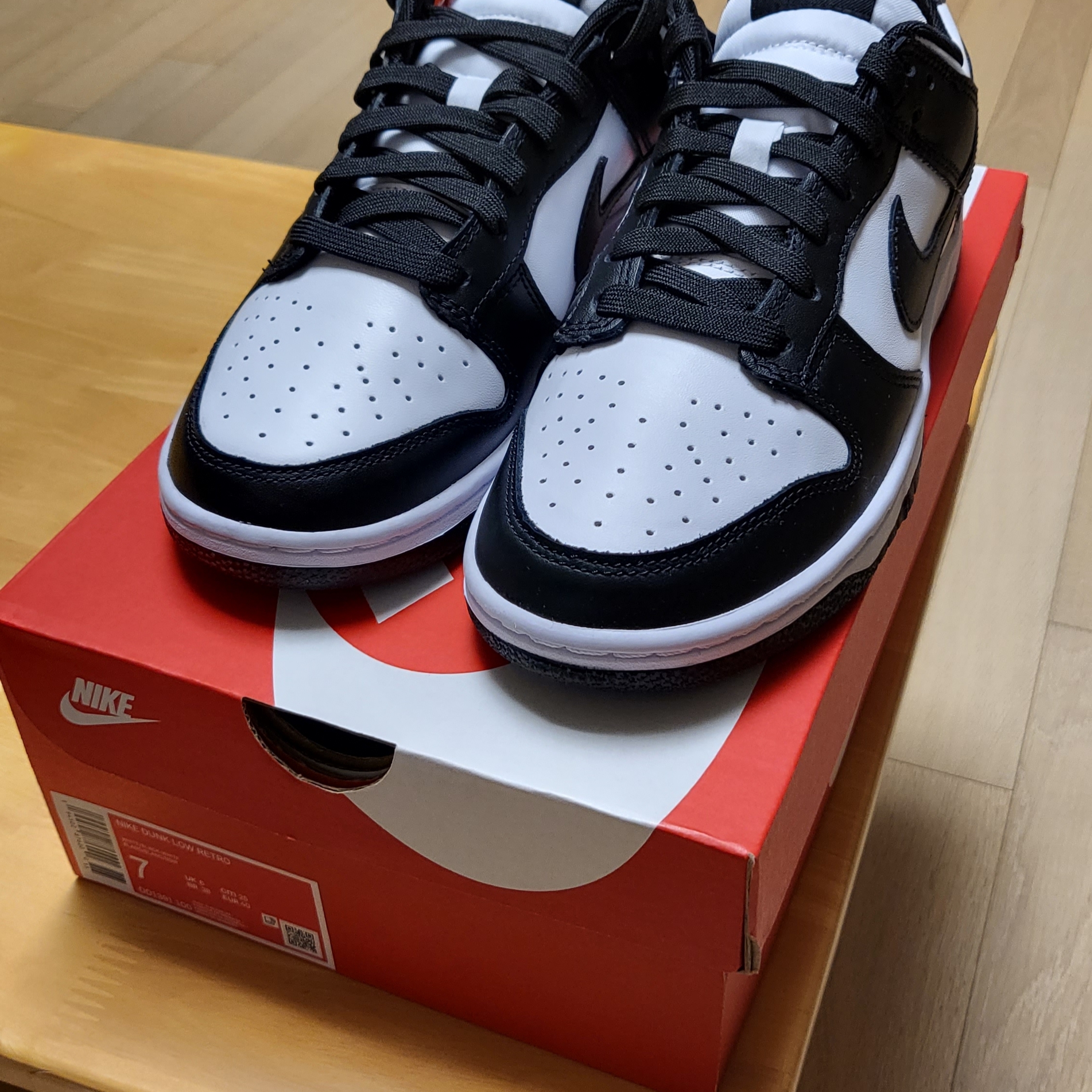 Nike Dunk Low Retro Black 착용 스타일