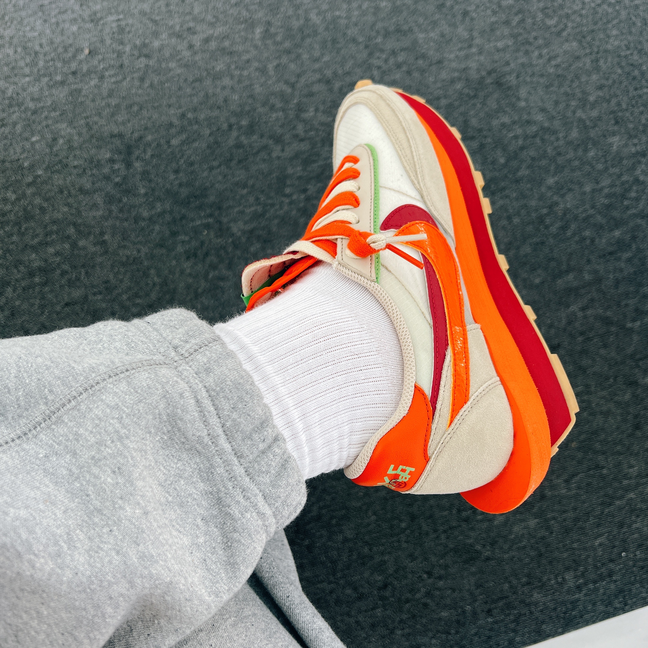 Nike x Sacai x Clot LDWaffle Orange Blaze 착용 스타일
