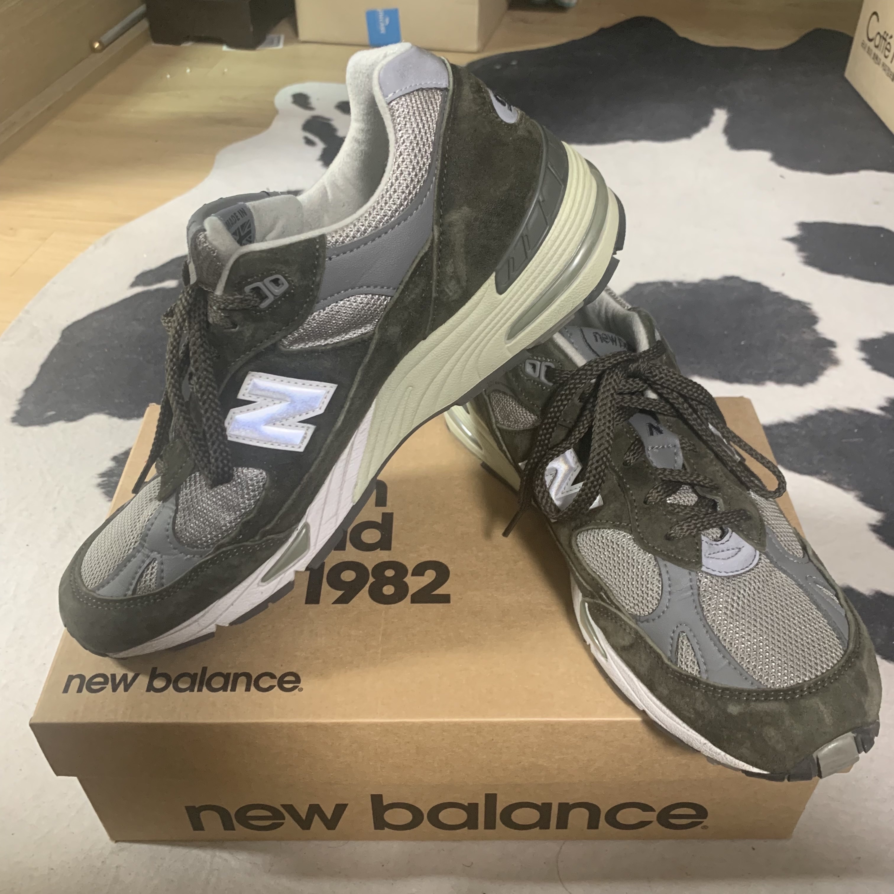 New Balance 991 Made in UK Dark Green 착용 스타일 - 2