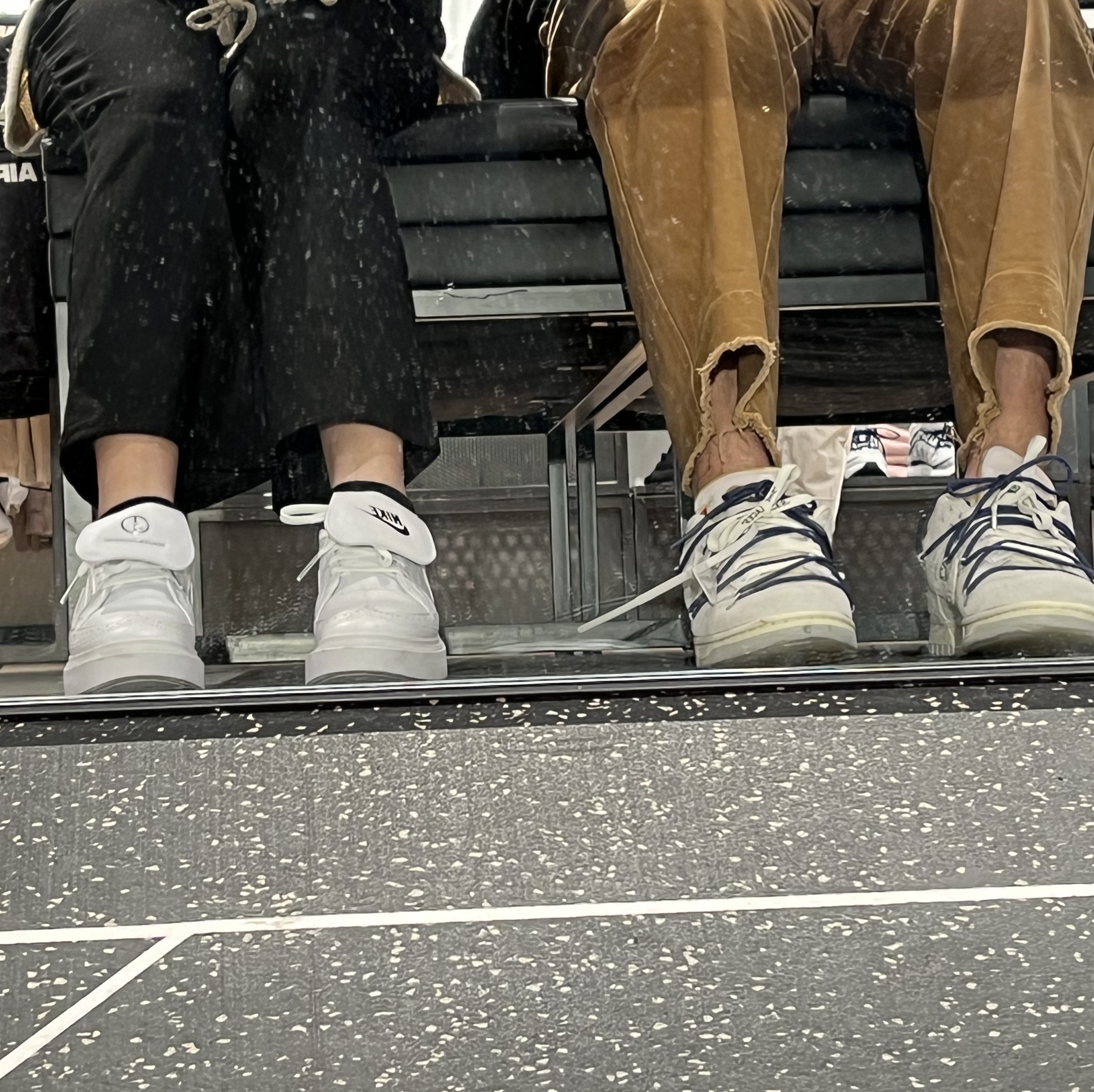 Nike x Peaceminusone Kwondo1 White, Nike x Off-White Dunk Low The 50 - Lot 18 착용 스타일
