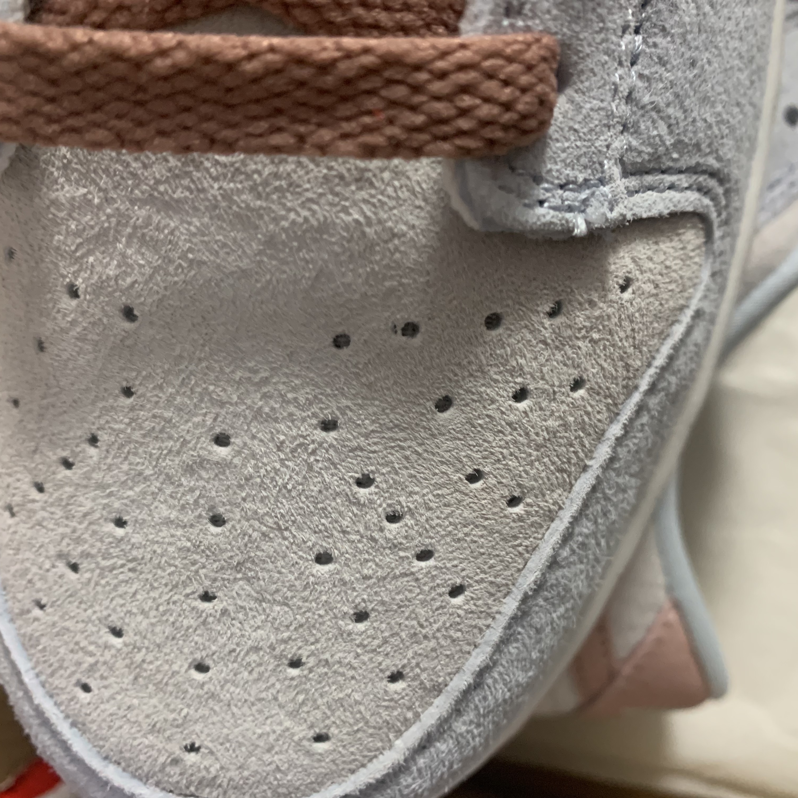 Nike Dunk Low Retro PRM Fossil Rose 착용 스타일 - 4
