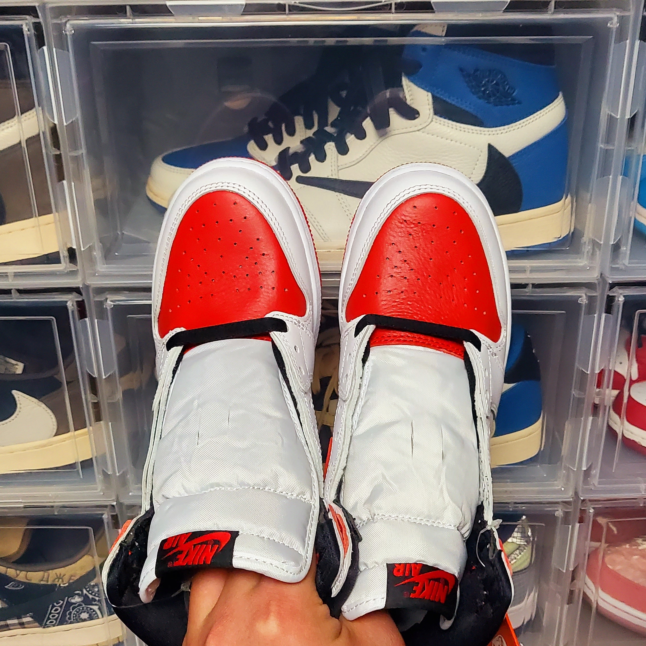 (GS) Jordan 1 Retro High OG Heritage, Jordan 1 x Travis Scott x Fragment Retro High OG SP Military Blue 착용 스타일 - 4