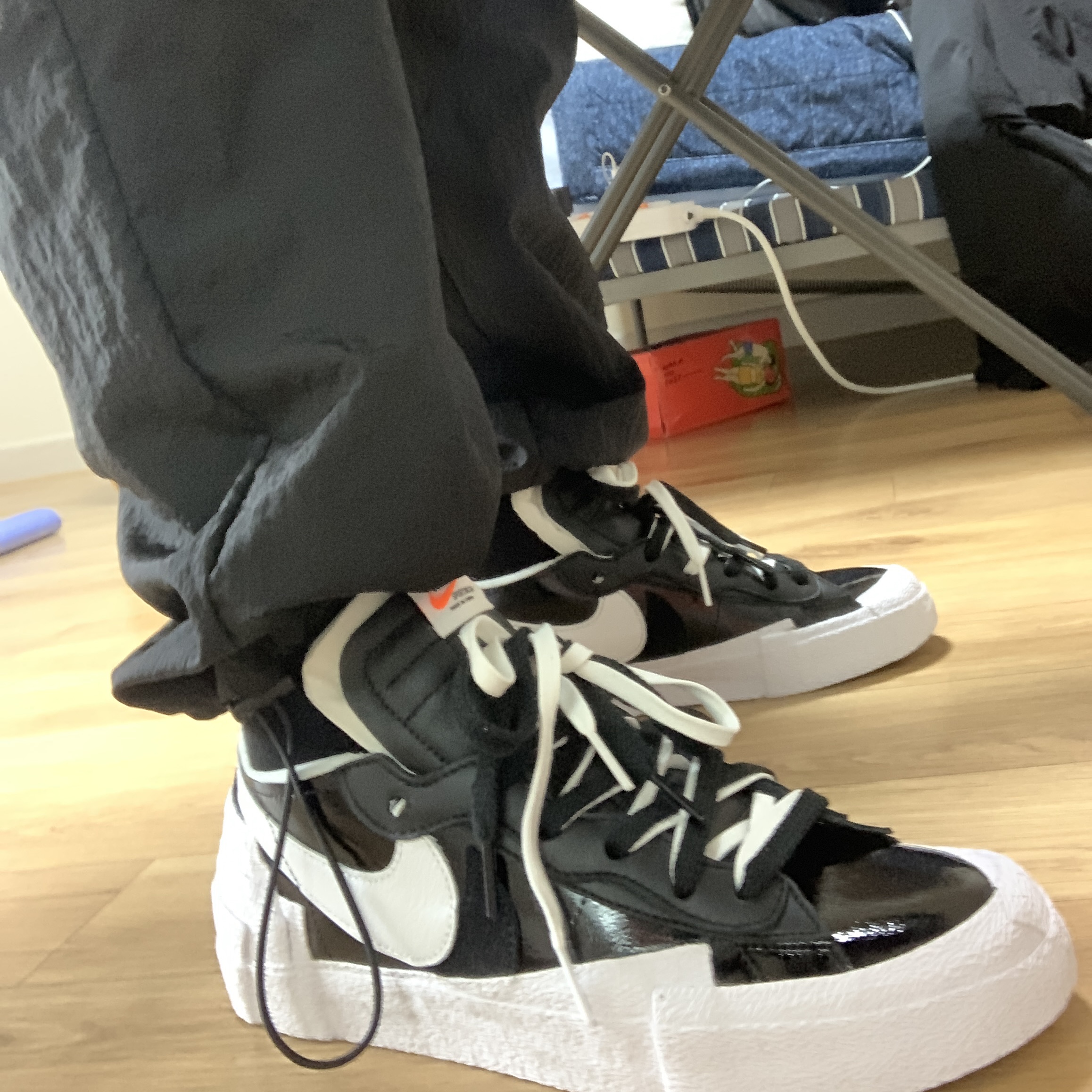 Nike x Sacai Blazer Low Black Patent Leather 착용 스타일