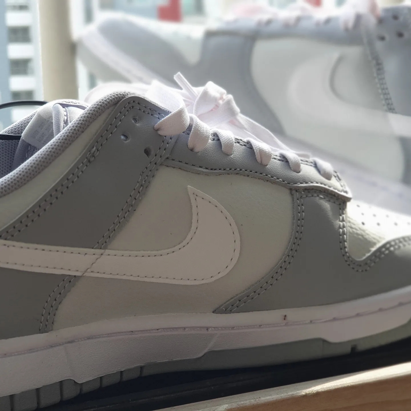 Nike Dunk Low Retro Wolf Grey 착용 스타일 - 3