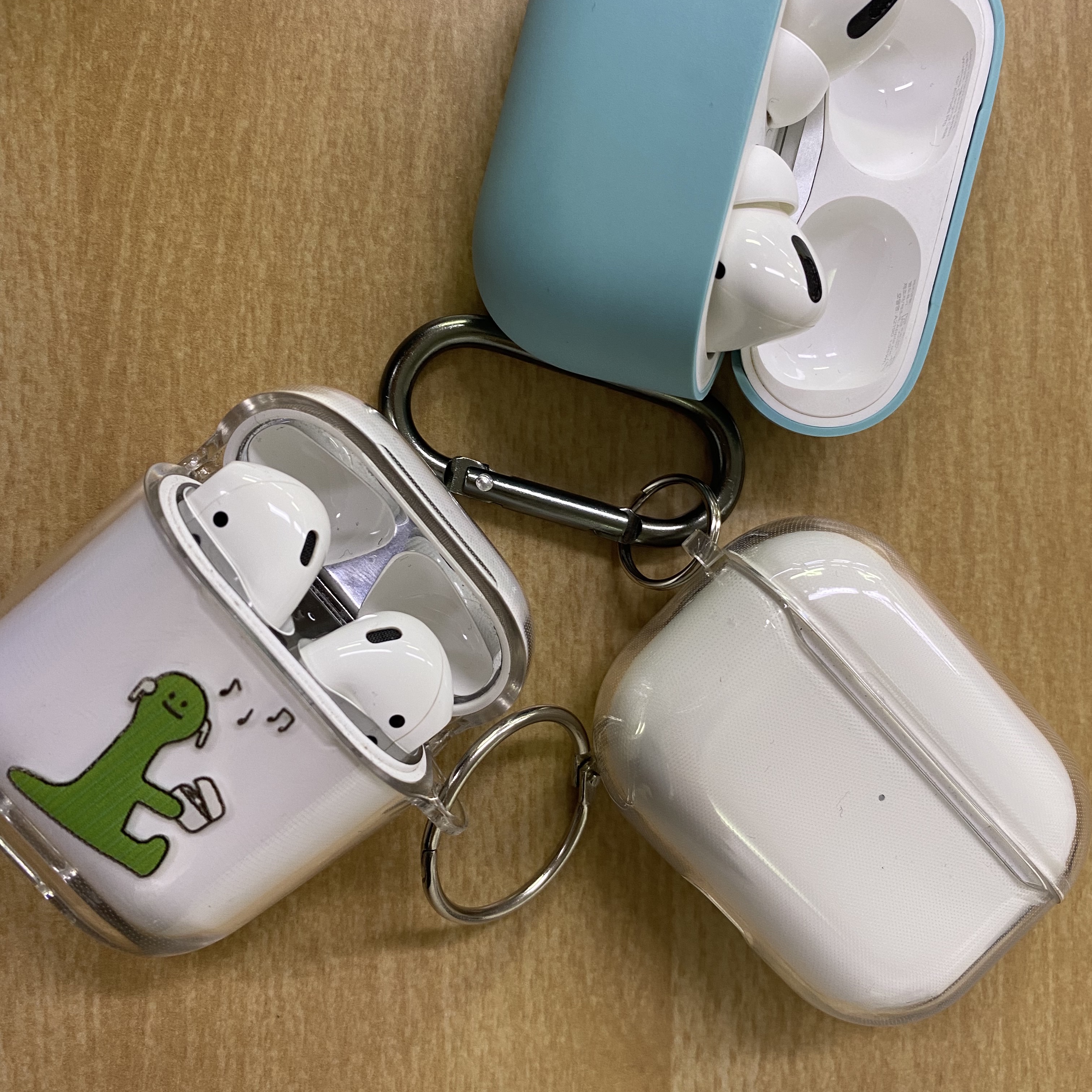 Apple AirPods 2nd Gen (Korean Ver.), Apple AirPods Pro with MagSafe Charging Case (Korean Ver.) 착용 스타일 - 2