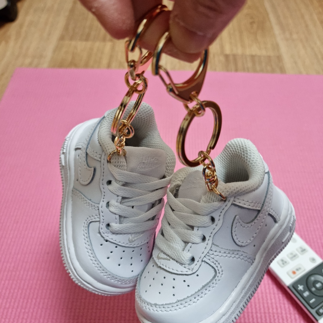 (TD) Jordan 1 Retro High OG Heritage, (TD) Nike Force 1 LE White 착용 스타일 - 3