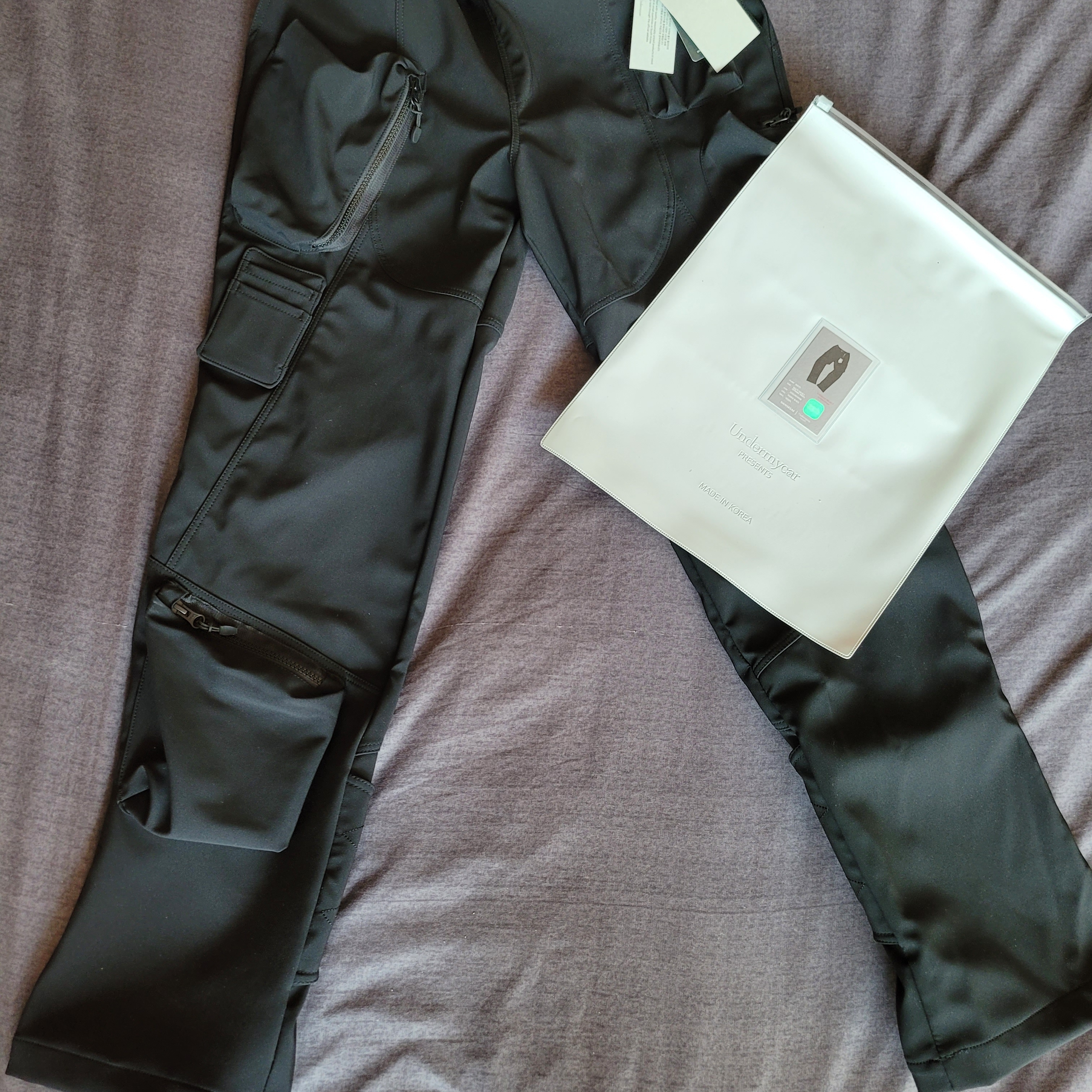 Undermycar Bucky Multi Pocket Dynamic Pants Rookie Black - 22SS 착용 스타일 - 1