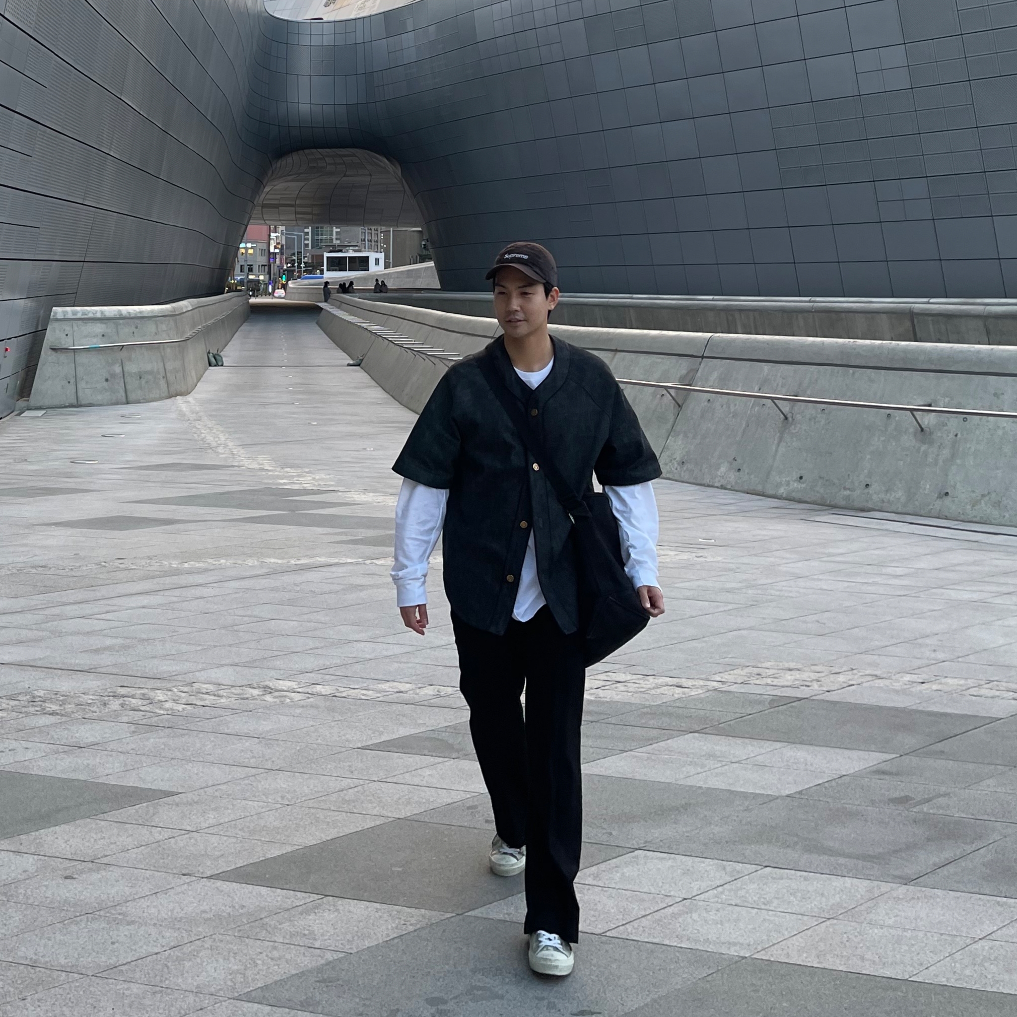 Supreme Overdyed Camo Camp Cap Black - 21SS, Dior B23 Low Dior Oblique White & Black 착용 스타일