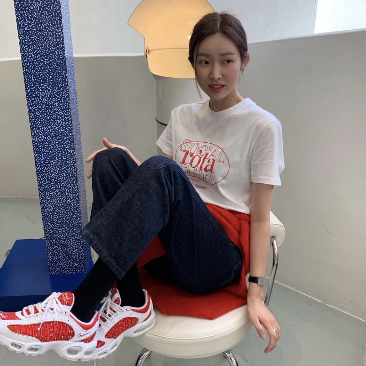 Nike x Supreme Air Max Tailwind 4 White 착용 스타일 - 2