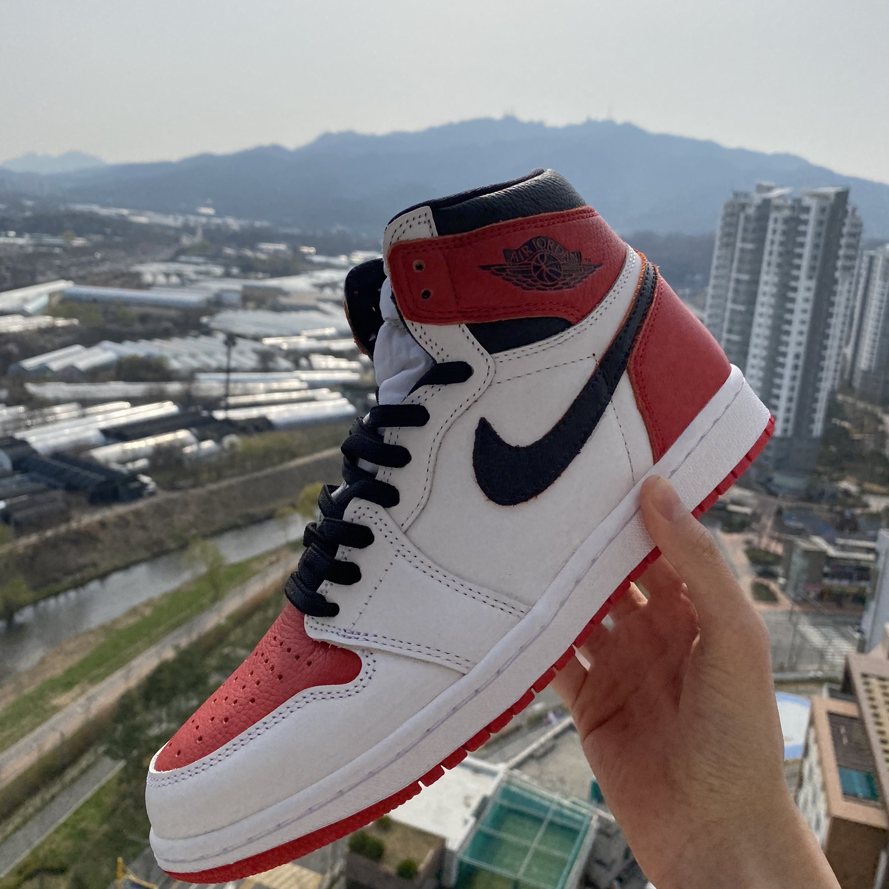 Jordan 1 Retro High OG Heritage 착용 스타일