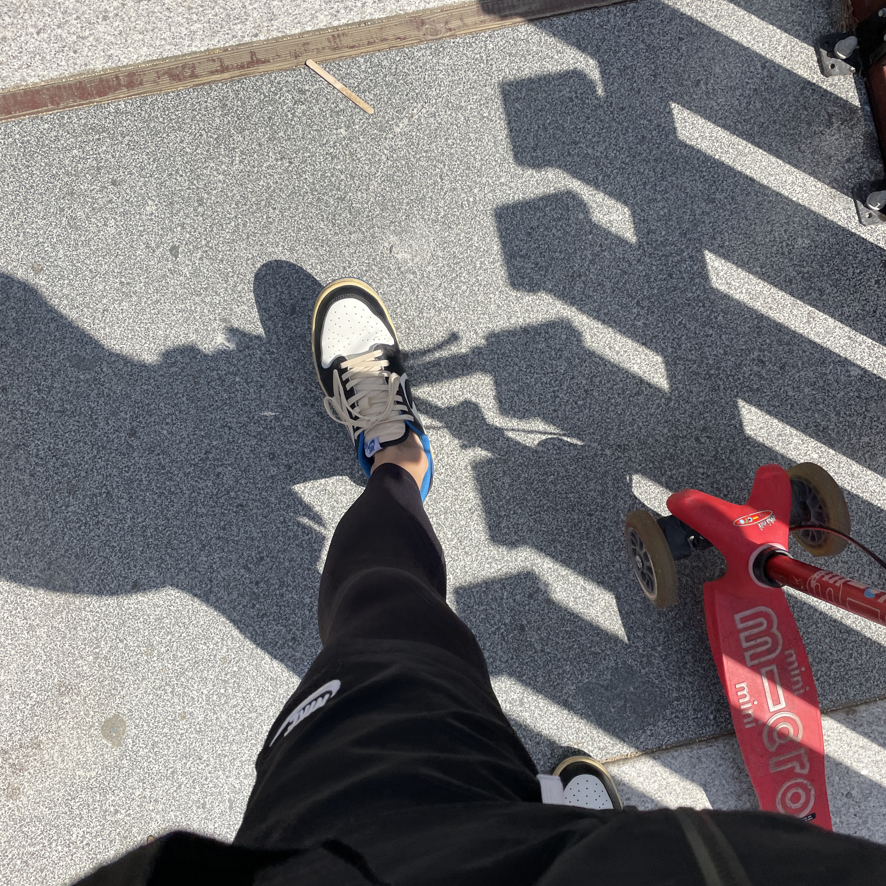 Jordan 1 x Travis Scott x Fragment Retro Low OG SP Military Blue 착용 스타일