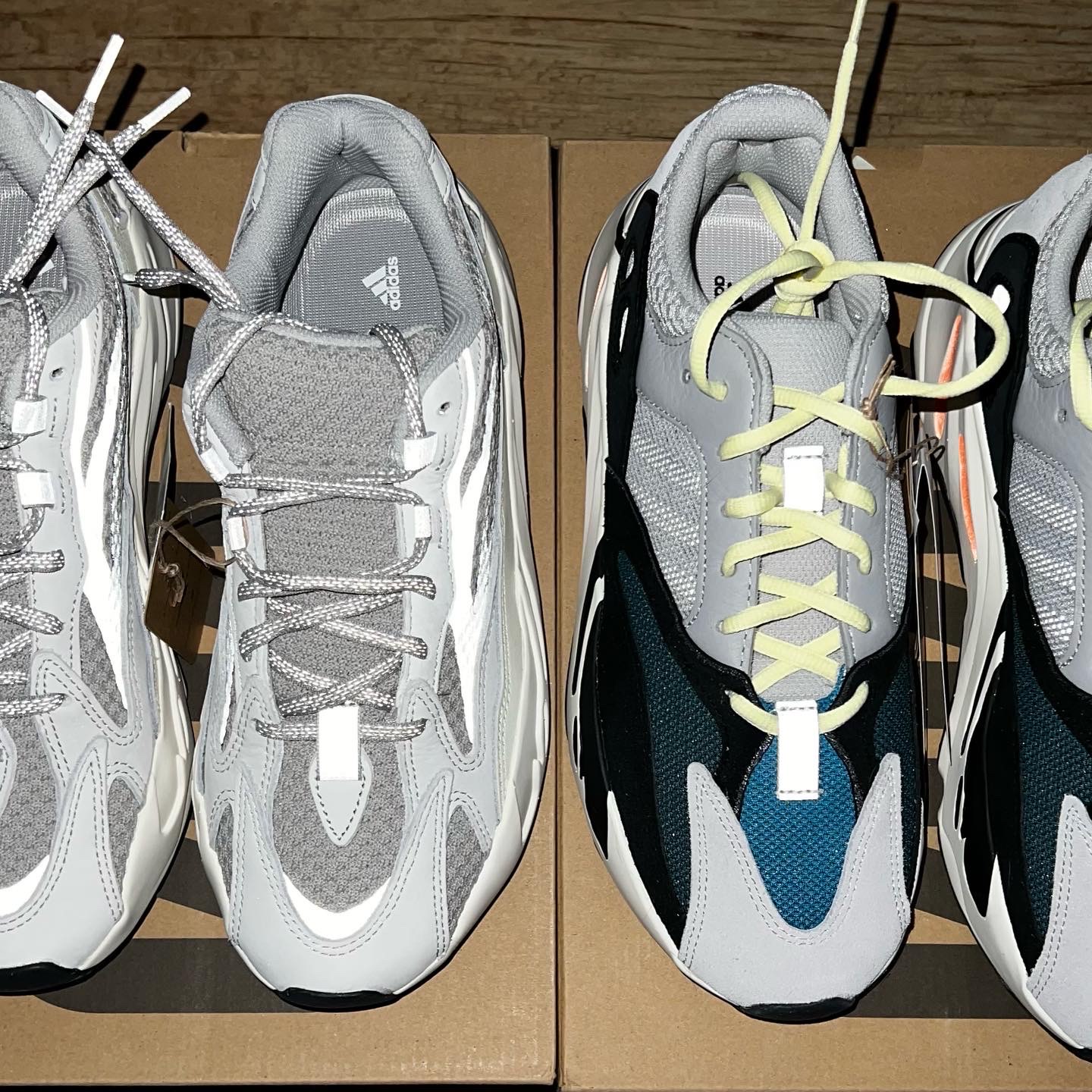 Adidas Yeezy Boost 700 V2 Static 2022, Adidas Yeezy Boost 700 Wave Runner Solid Grey 2021/2022 착용 스타일 - 3