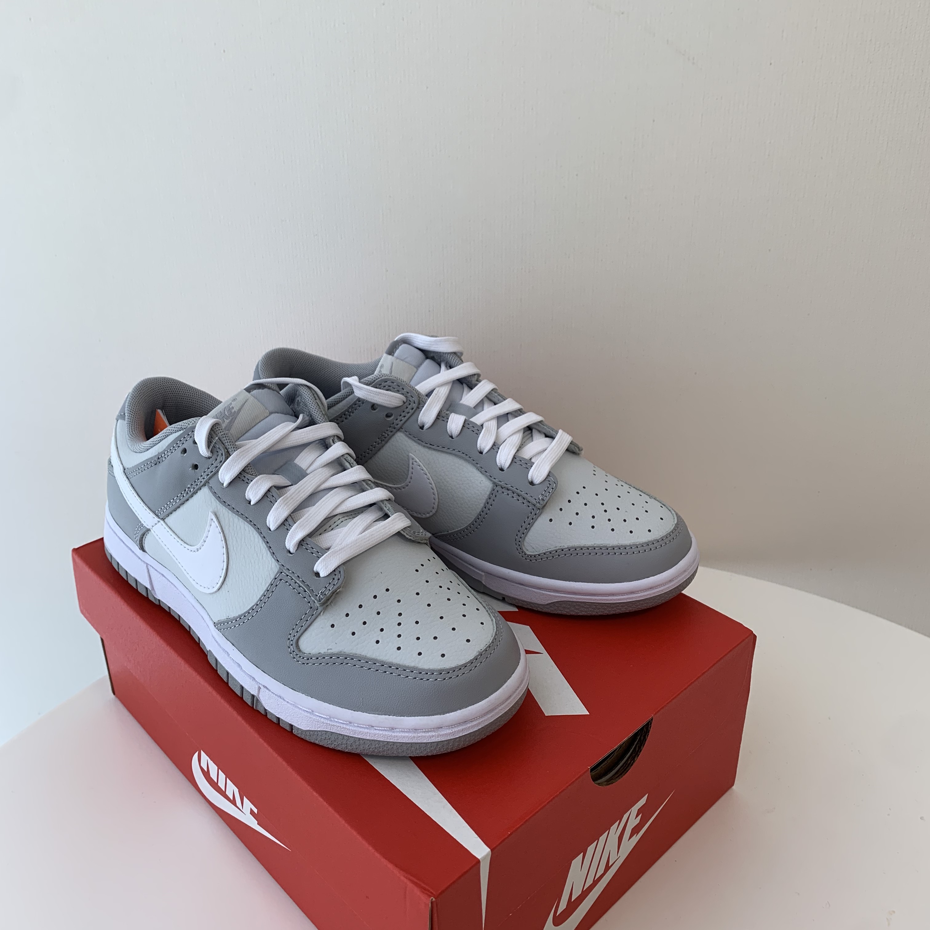 Nike Dunk Low Retro Wolf Grey 착용 스타일