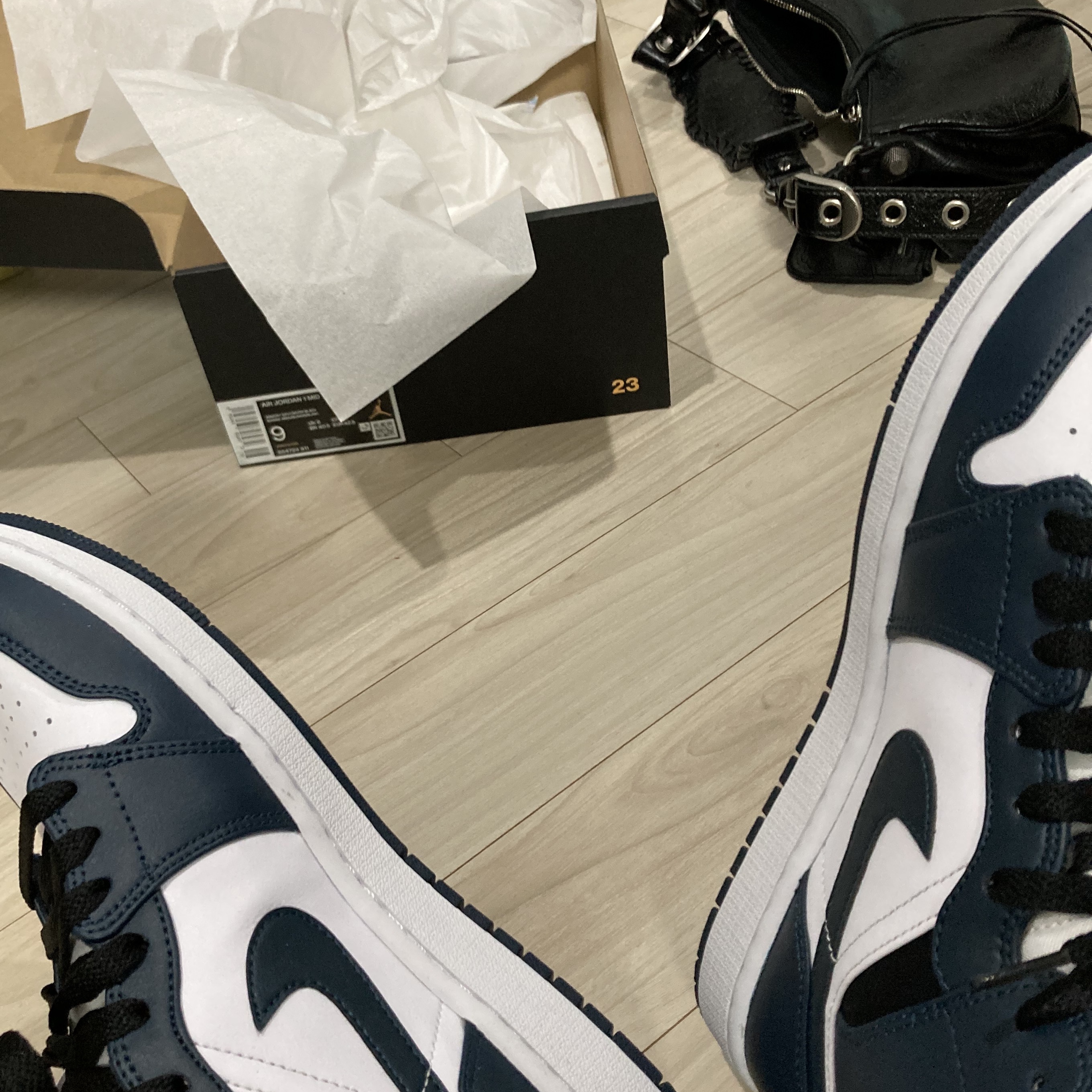 Jordan 1 Mid Dark Teal 착용 스타일