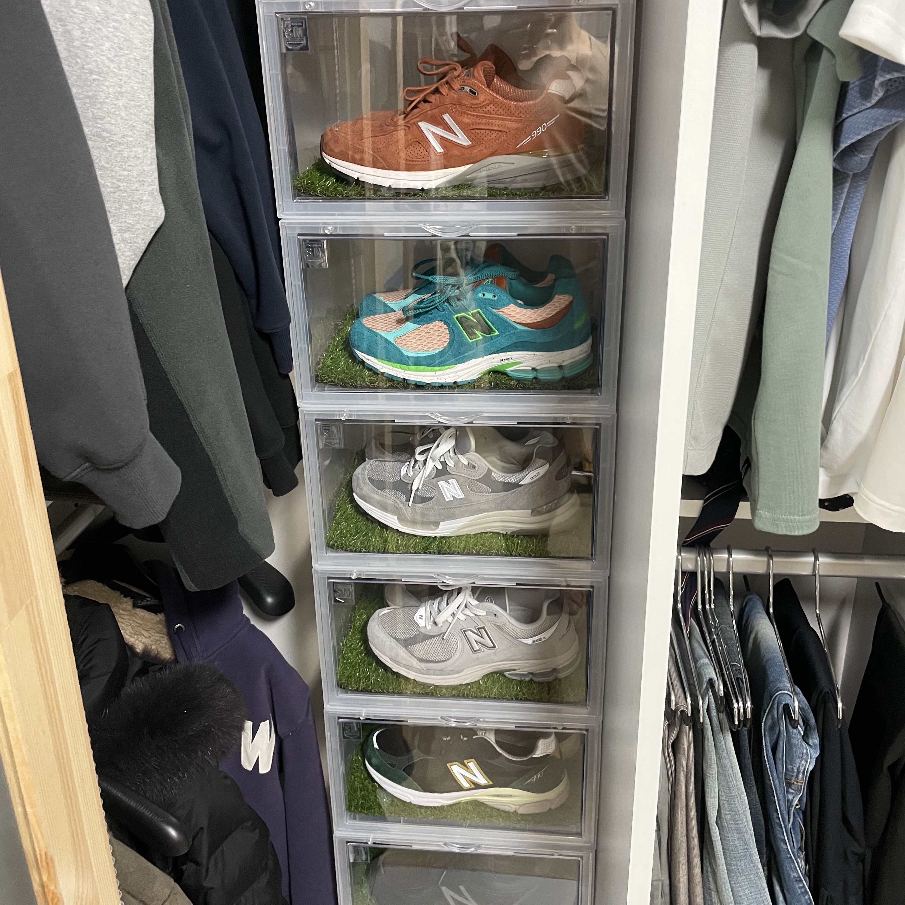 New Balance x Salehe Bembury 2002R Water Be The Guide, New Balance 990v4 Made in USA Jupiter Orange - D Standard 착용 스타일