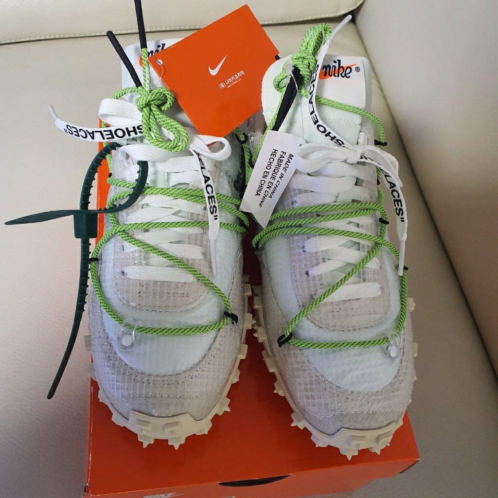 (W) Nike x Off-White Waffle Racer White 착용 스타일 - 2