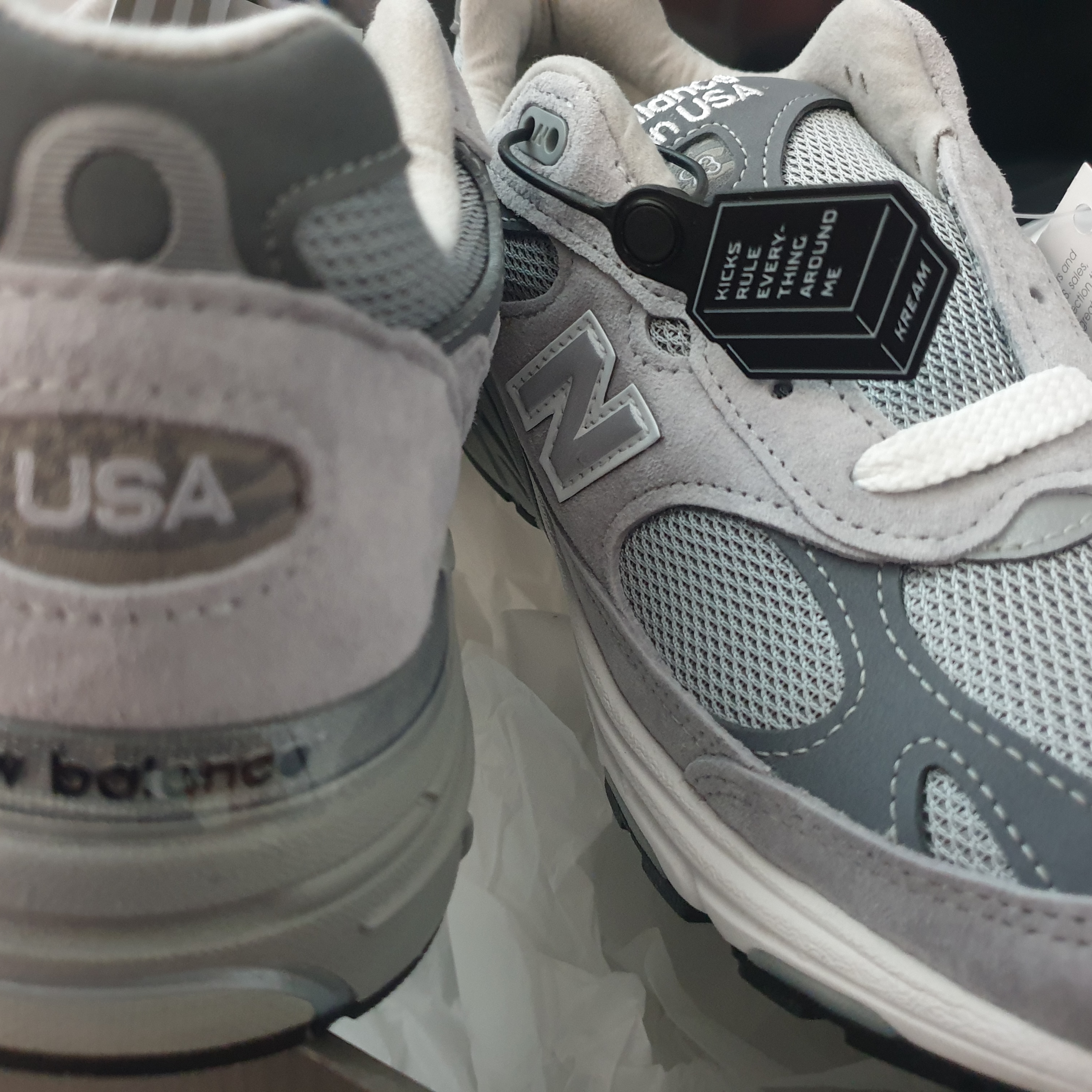(W) New Balance 993 Made in USA Grey - B Standard 착용 스타일 - 2