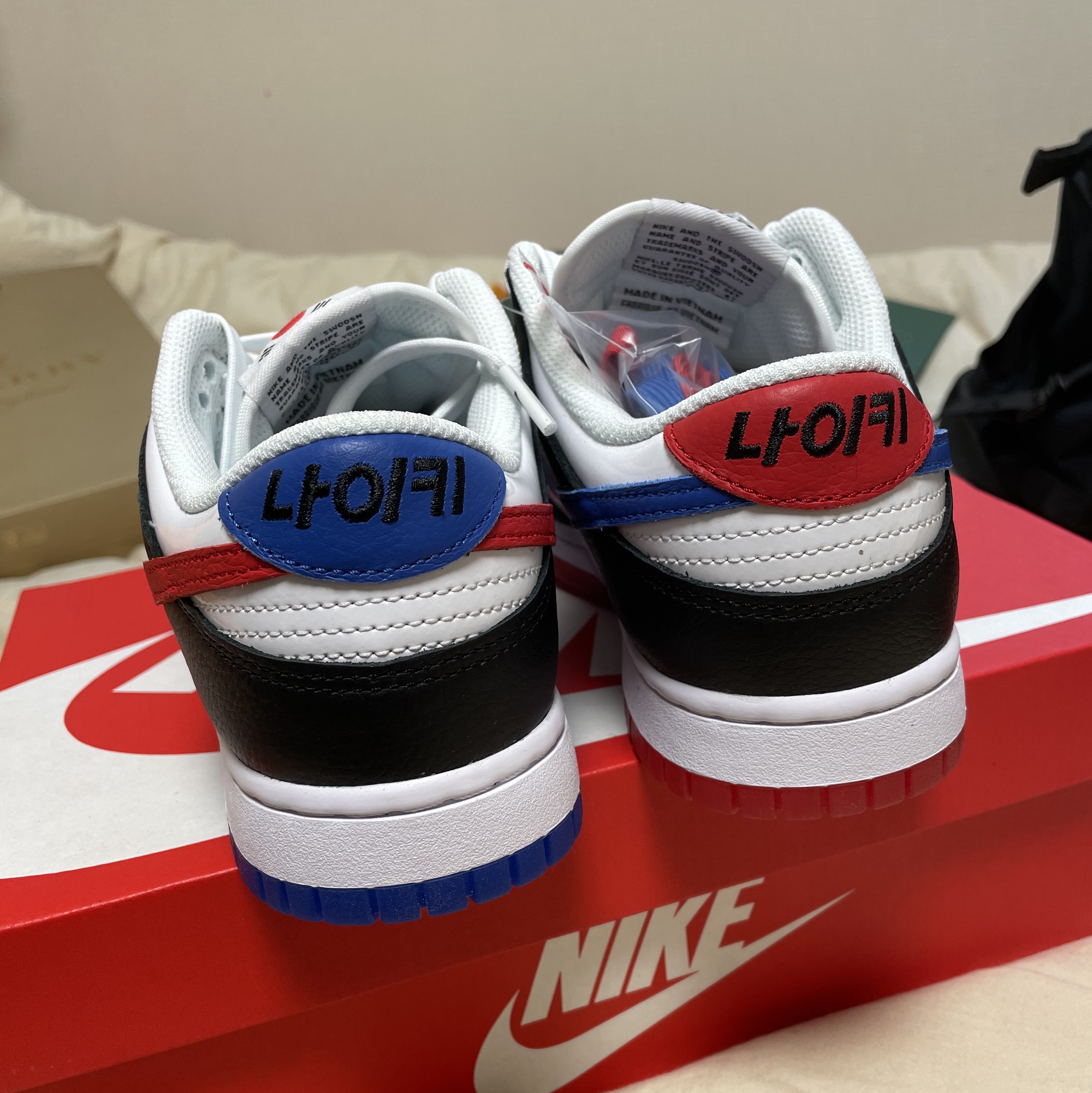 Nike Dunk Low SE Seoul 착용 스타일 - 3