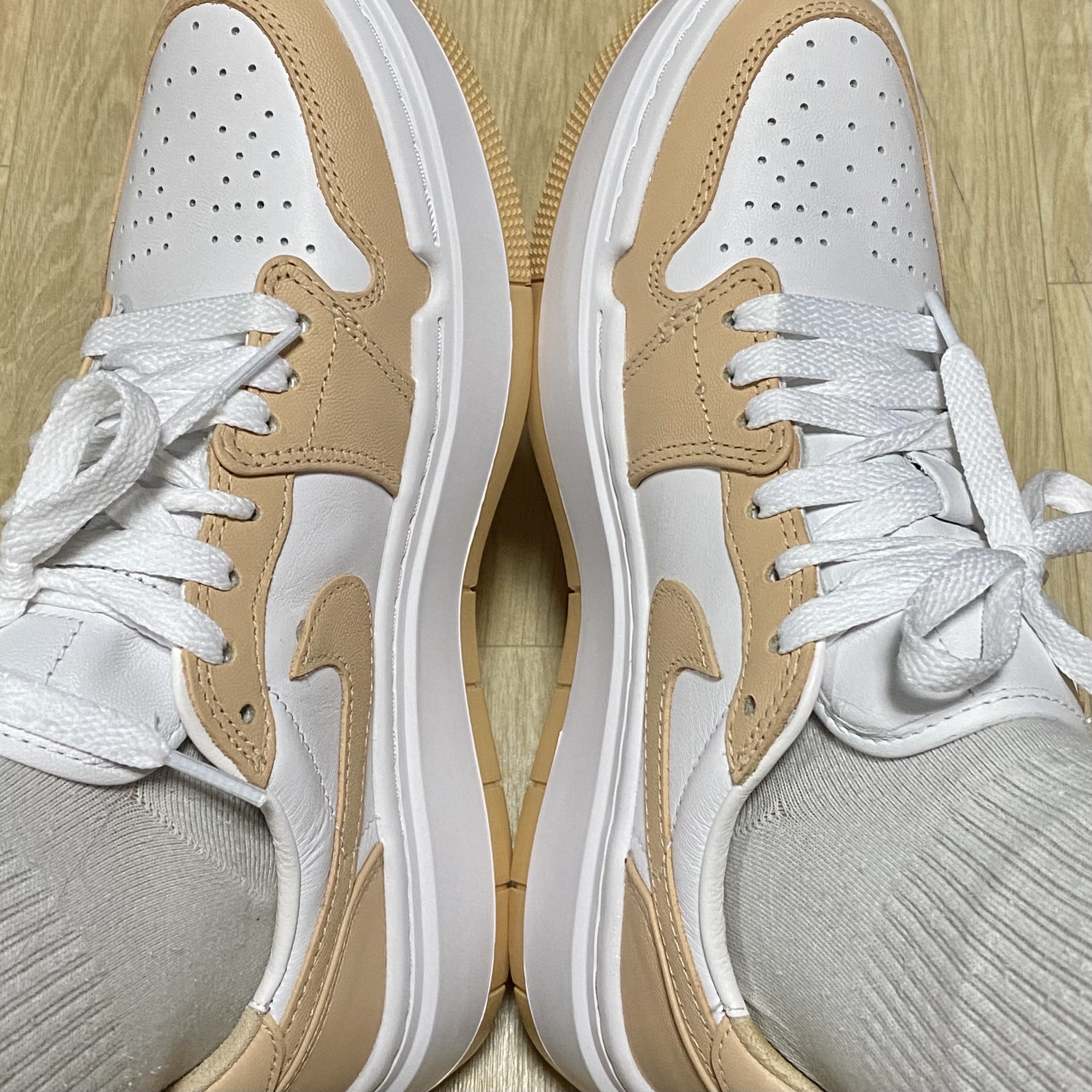 (W) Jordan 1 Elevate Low White Onyx 착용 스타일 - 2